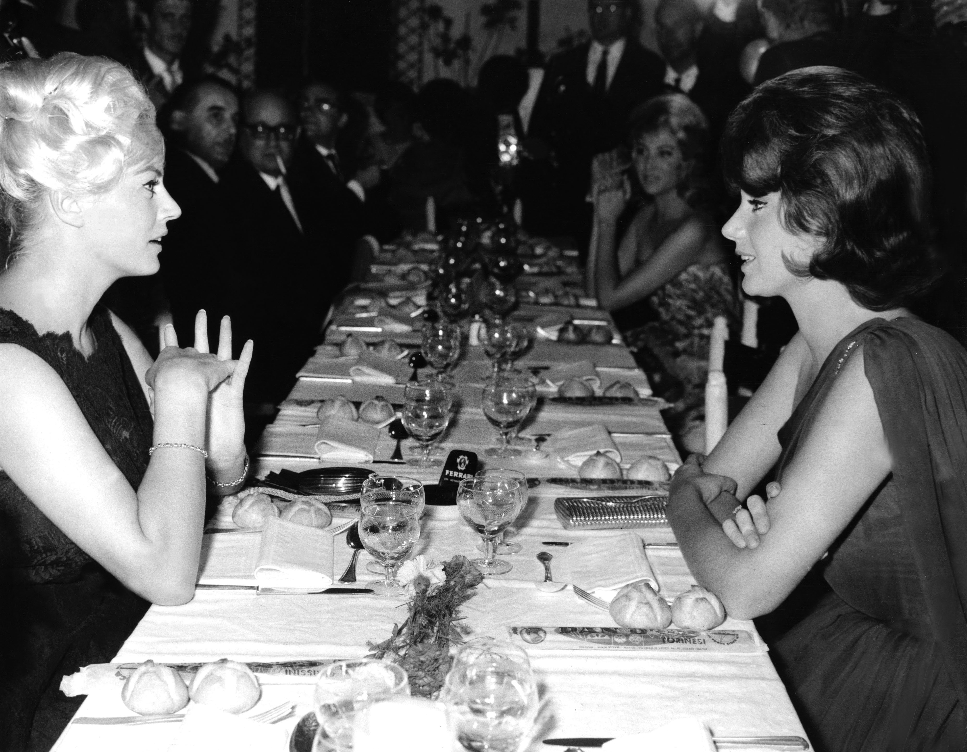 Con Sylva Koscina (a destra nella foto) nel 1965 al Gran Galà del Cinema