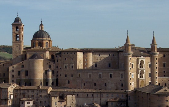 Raffaello a Urbino. La casa e la bottega di Giovanni Santi