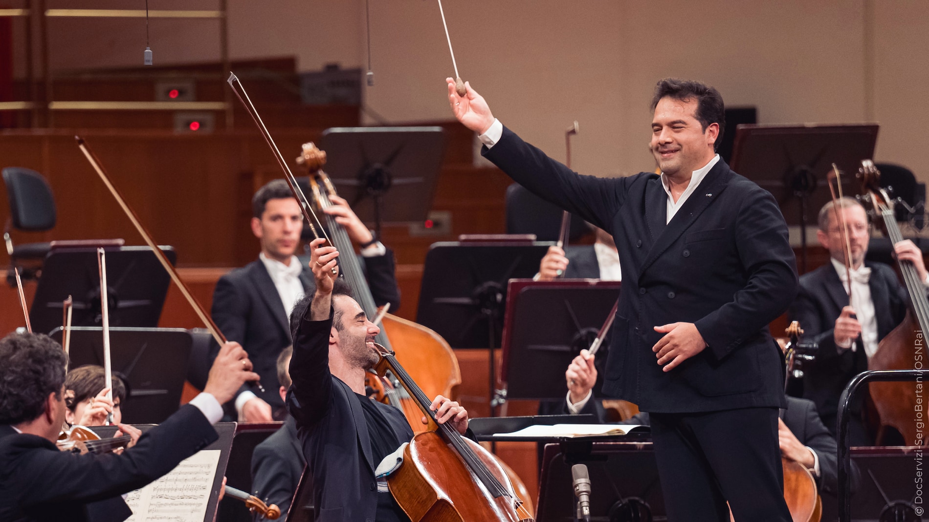 Il "Nuovo Mondo" di Dvořák e il Concerto per violoncello di Schumann per Trevino e Ferrandez