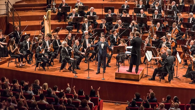 Il grande tenore Juan Diego Flórez con l'Orchestra Rai 