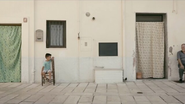 "La sedia" di Raffaele Salvaggiola
