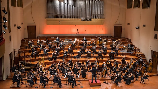 La tournée al Sud Italia dell'Orchestra della Rai diretta da John Axelrod
