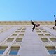 La Vertical Dance dei Bandaloop - Rai Cultura