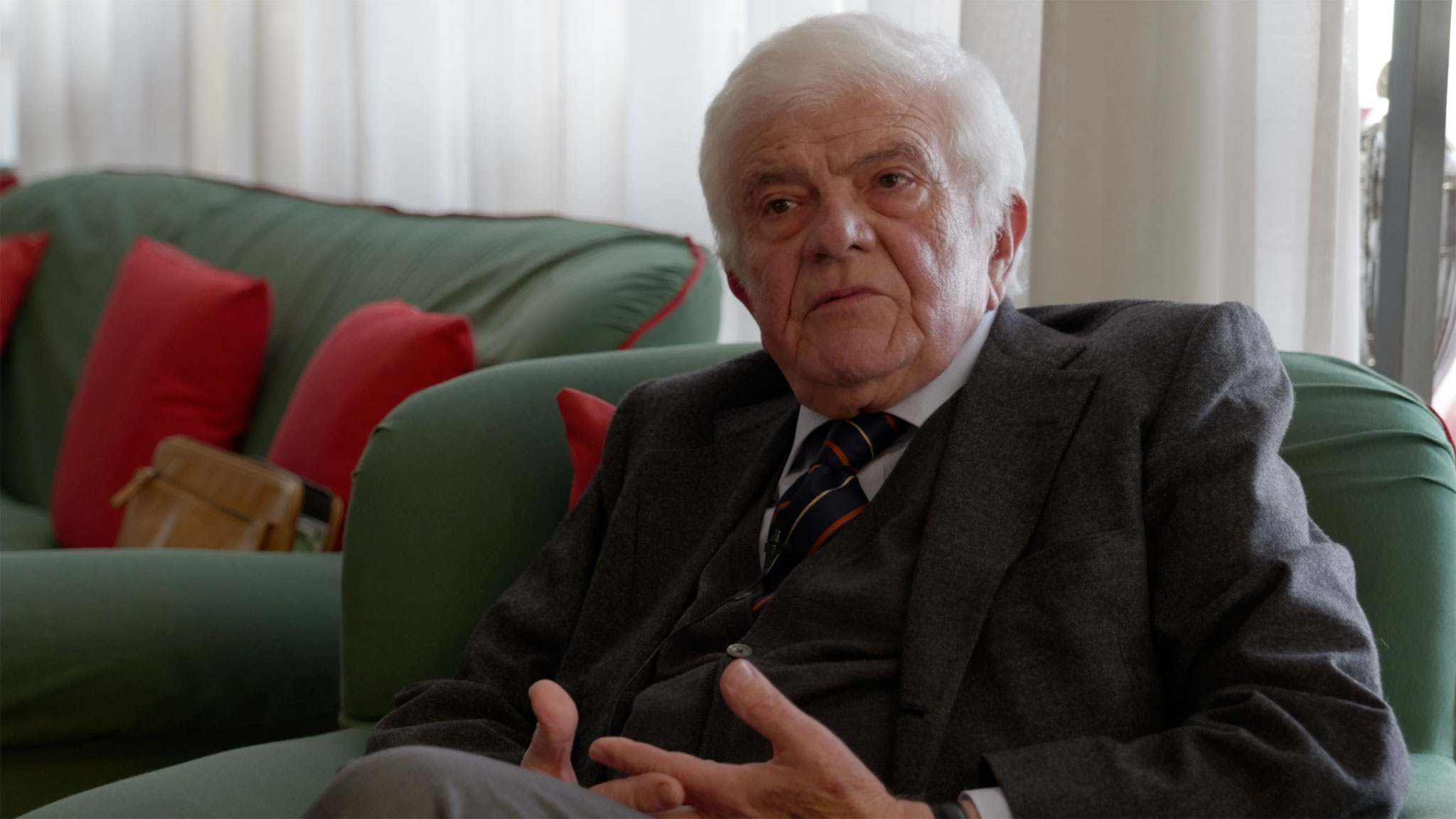 Gabriele Cervelli. La medicina olistica   - Rai Cultura