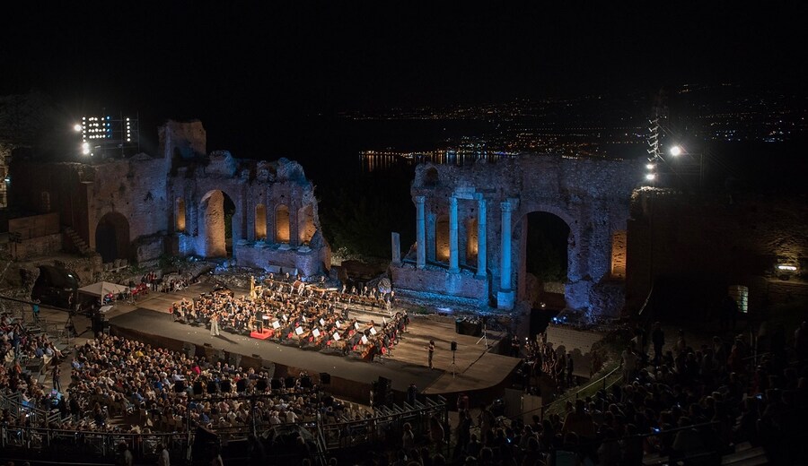 Nona edizione di Taobuk a Taormina