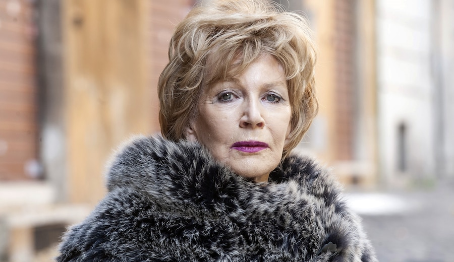 Edna O'Brien Comandante dell'Ordine delle Arti e delle Lettere 