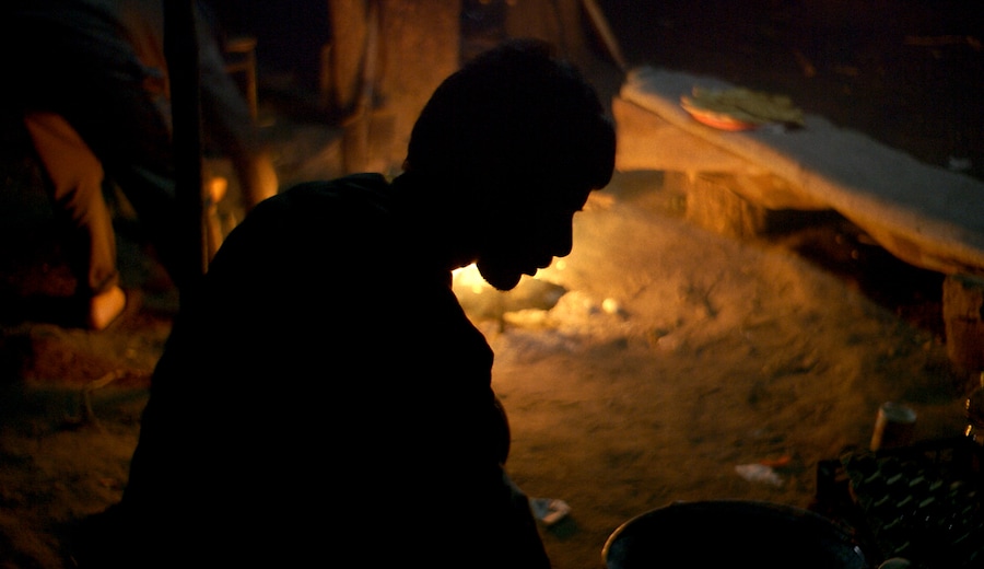 "Waking Hours" di Federico Cammarata, Filippo Foscarini