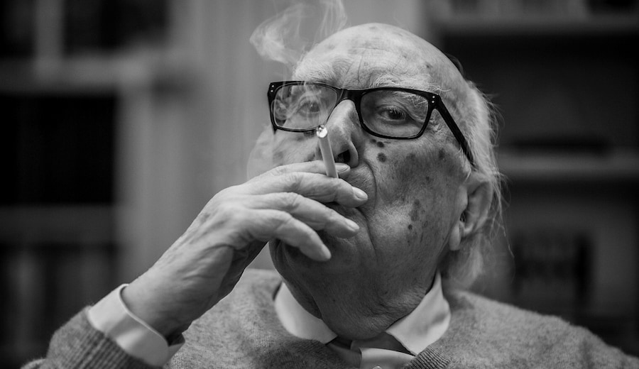 Scene, voci, accenti, scritture: il teatro infinito di Andrea Camilleri