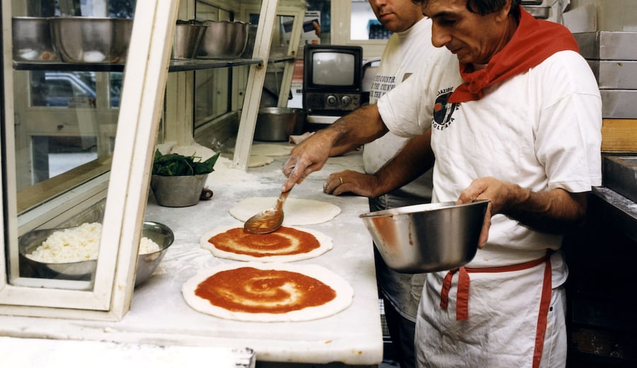 La pizza napoletana: specialità tradizionale garantita