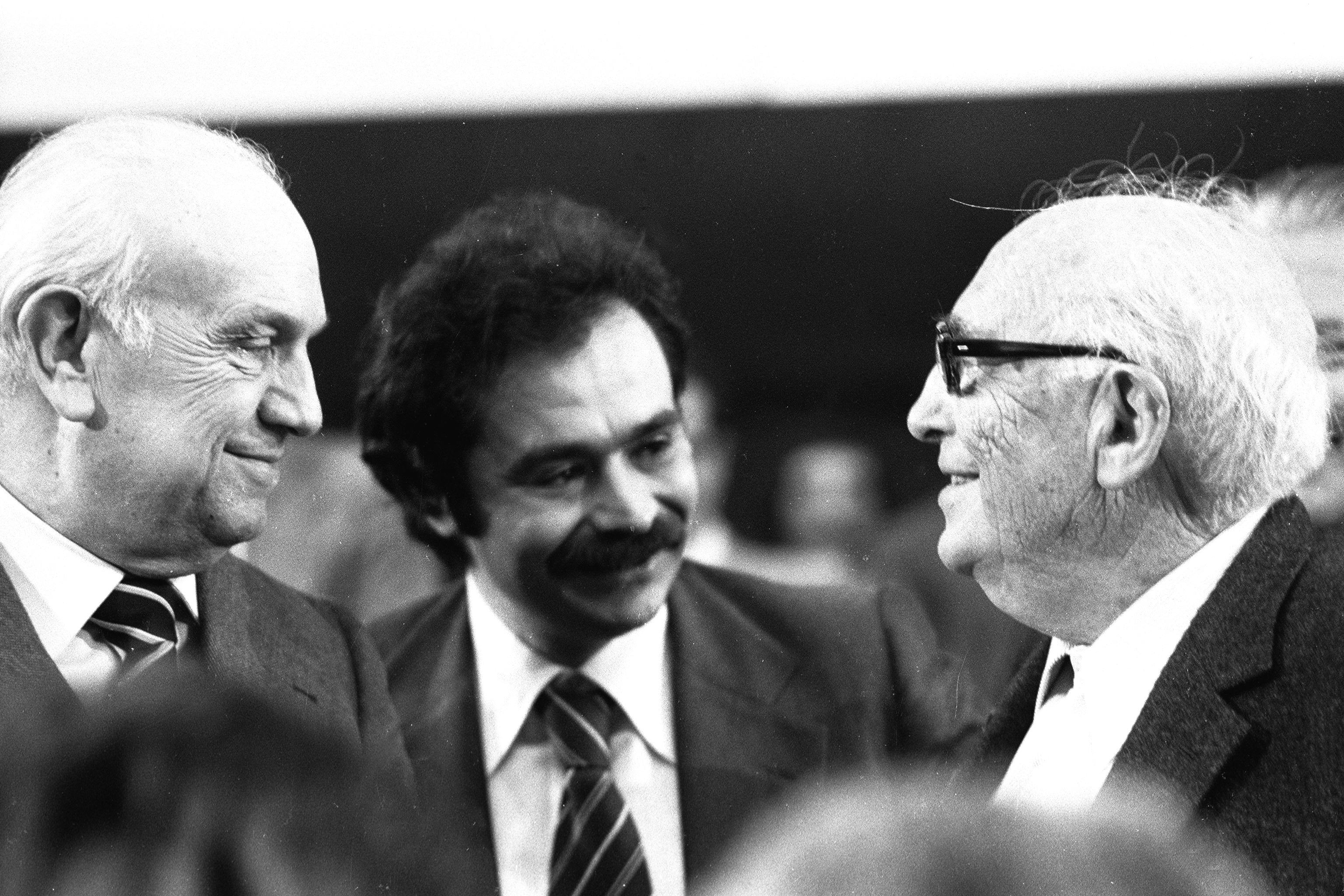 PanagoulisDe MartinoNenni 1976 Congresso PSI Roma
