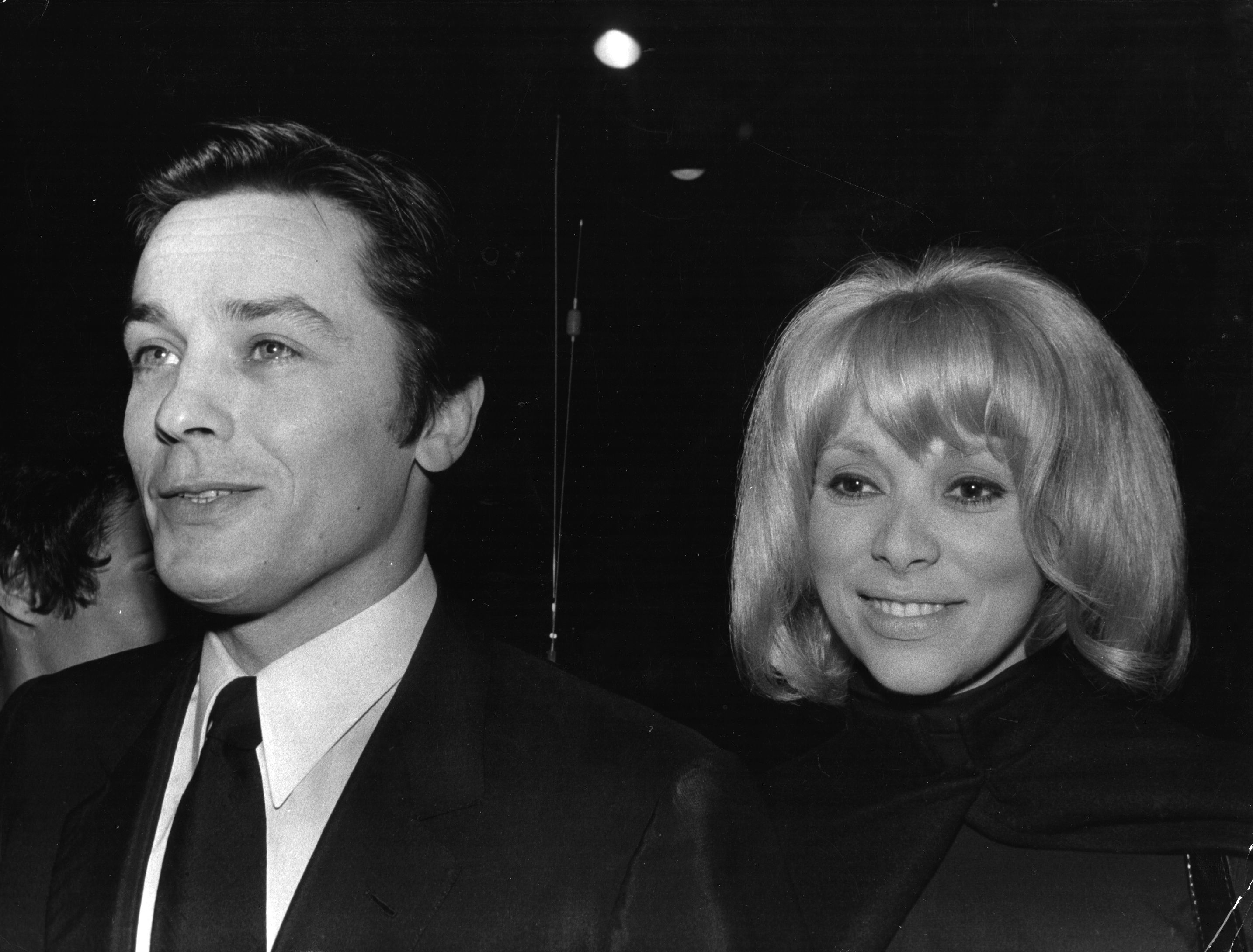 Alla prima di Borsalino nella doppia veste di attore e produttore, con la compagna Mirelle Darc 1970 Parigi