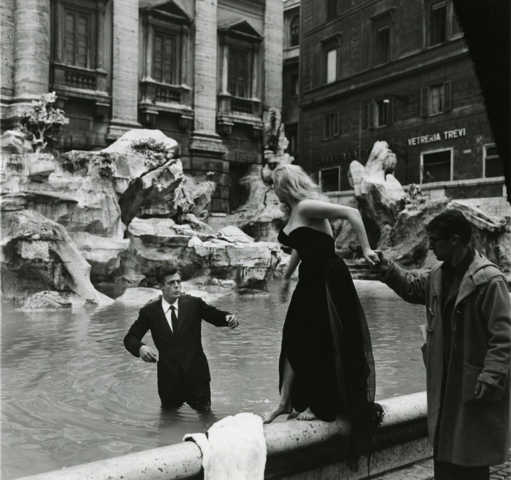 "La dolce vita" di Federico Fellini, 1960. Backstage. Cineteca di Bologna Reporters Associati e Archivi