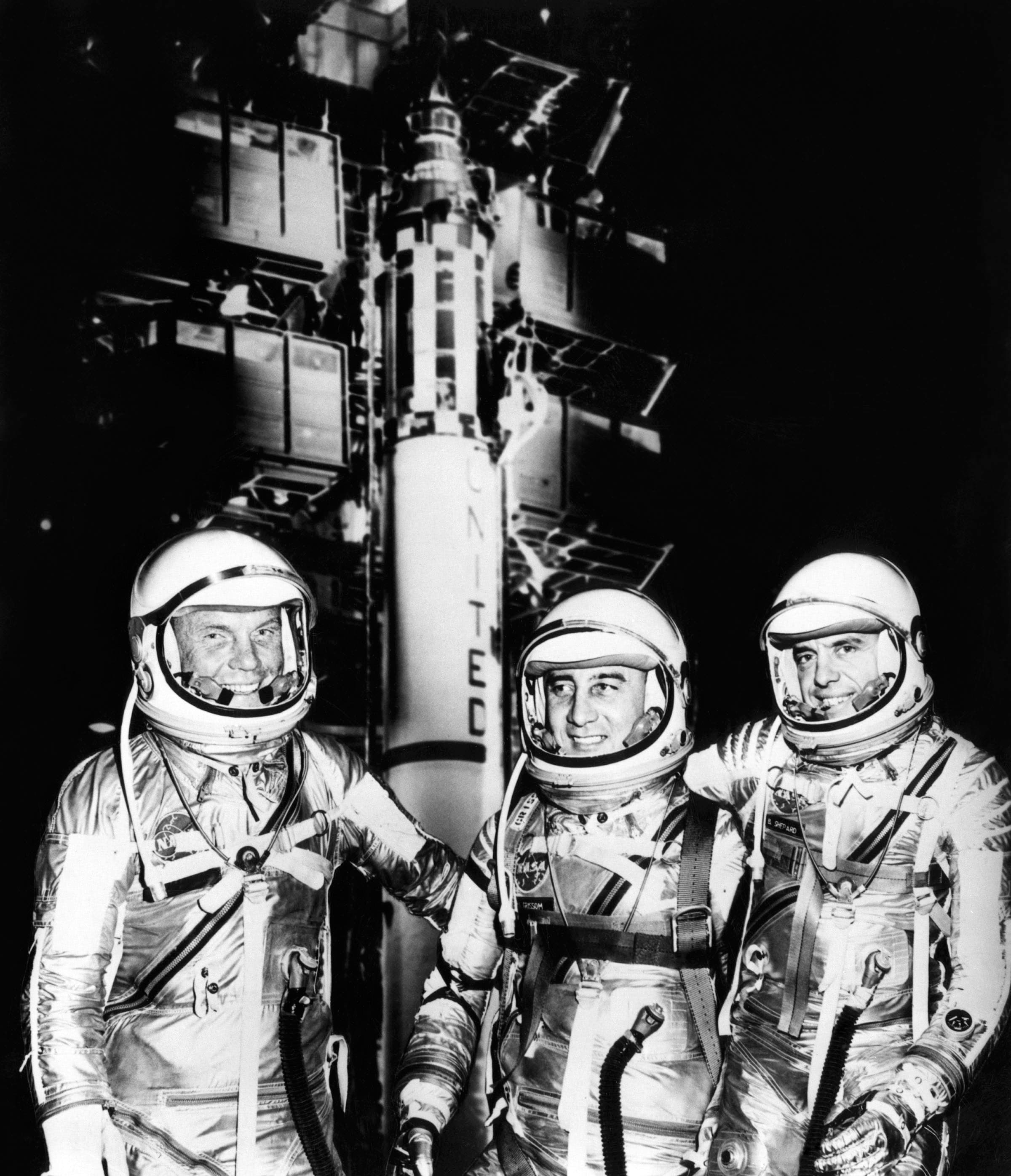 Alan Shepard e John Glenn, primi astronauti lanciati nello spazio dagli Stati Uniti