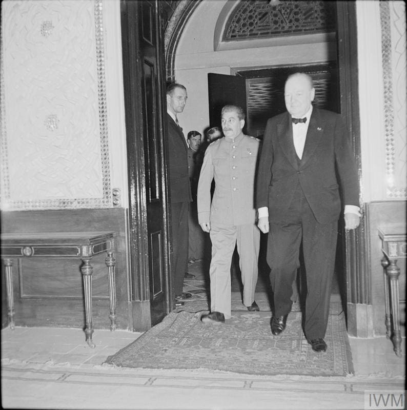 Winston Churchill e Stalin all’ambasciata inglese