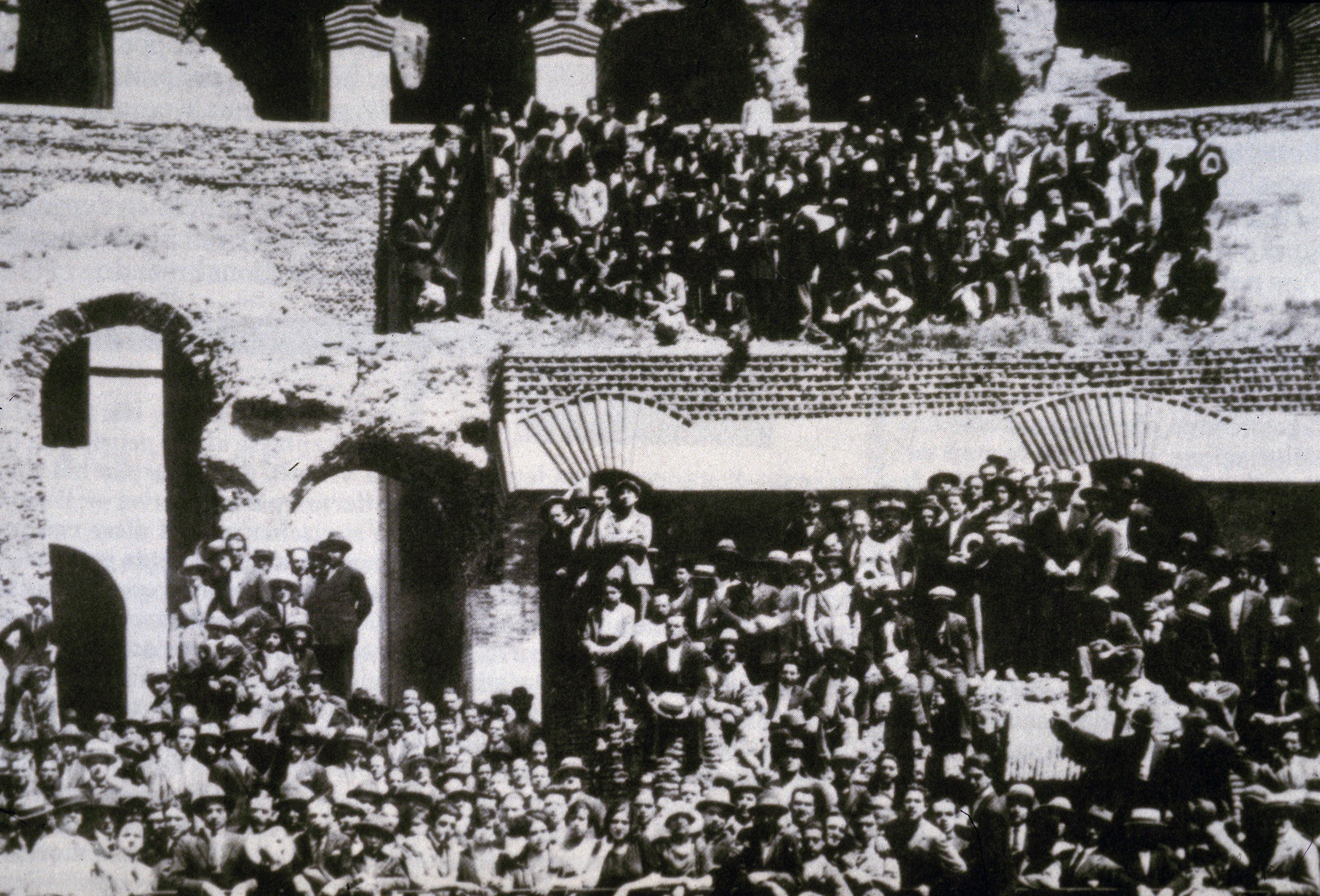 Lavoratori al primo maggio del 1922