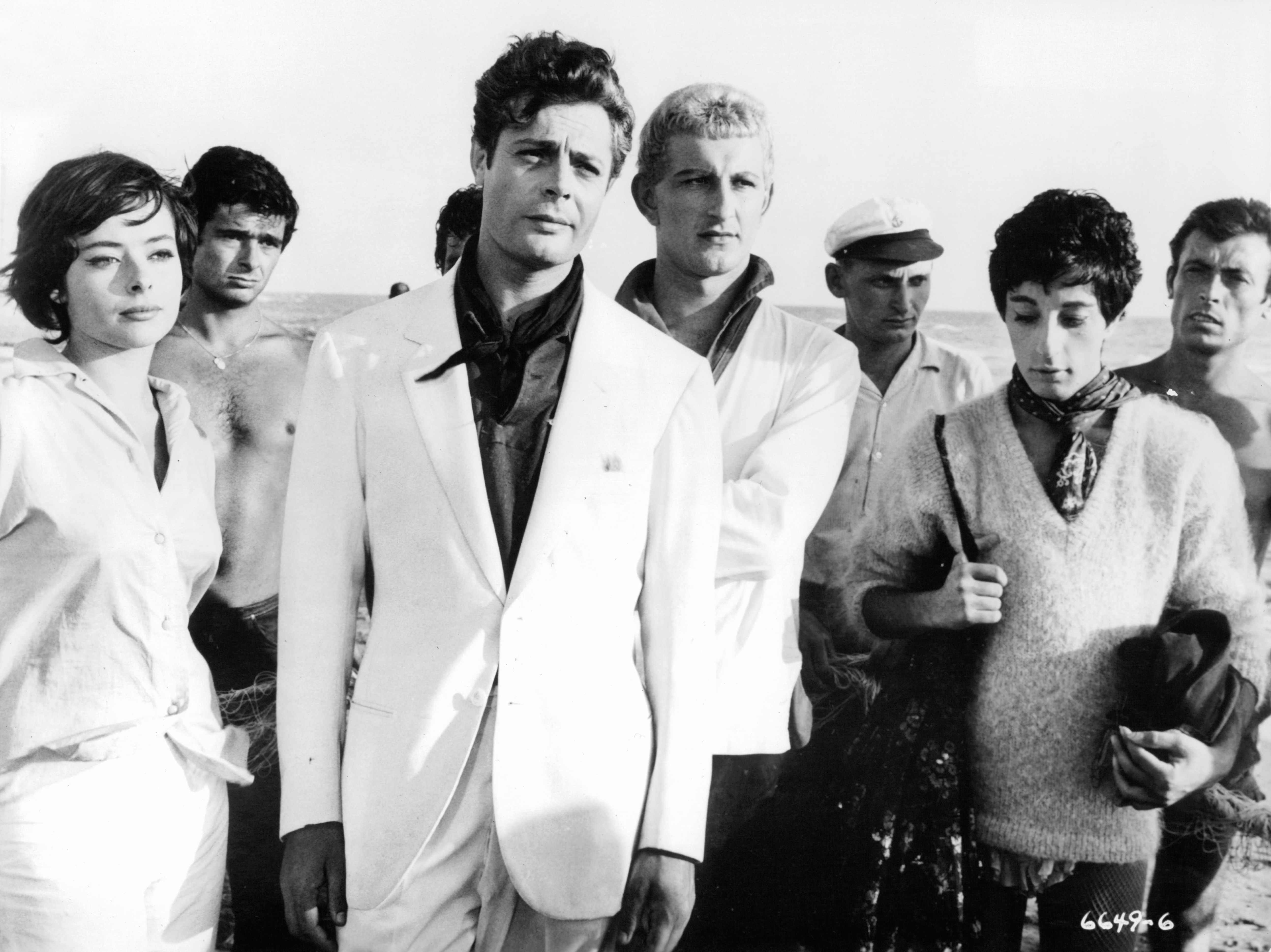 La dolce vita del 1960 la scena finale sulla spiaggia di Fregene