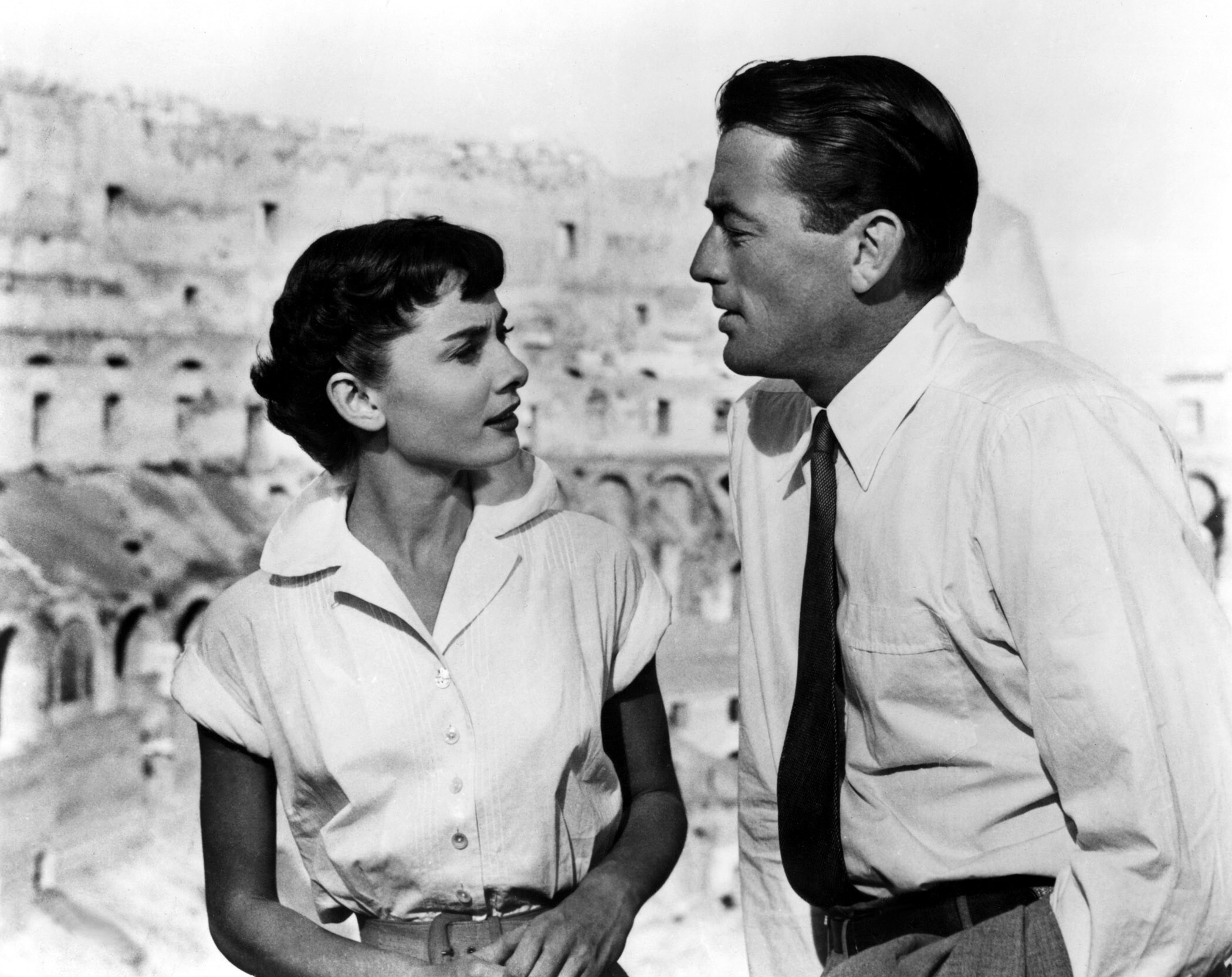 Vacanze romane 1953 con Gregory Peck, qui al Colosseo