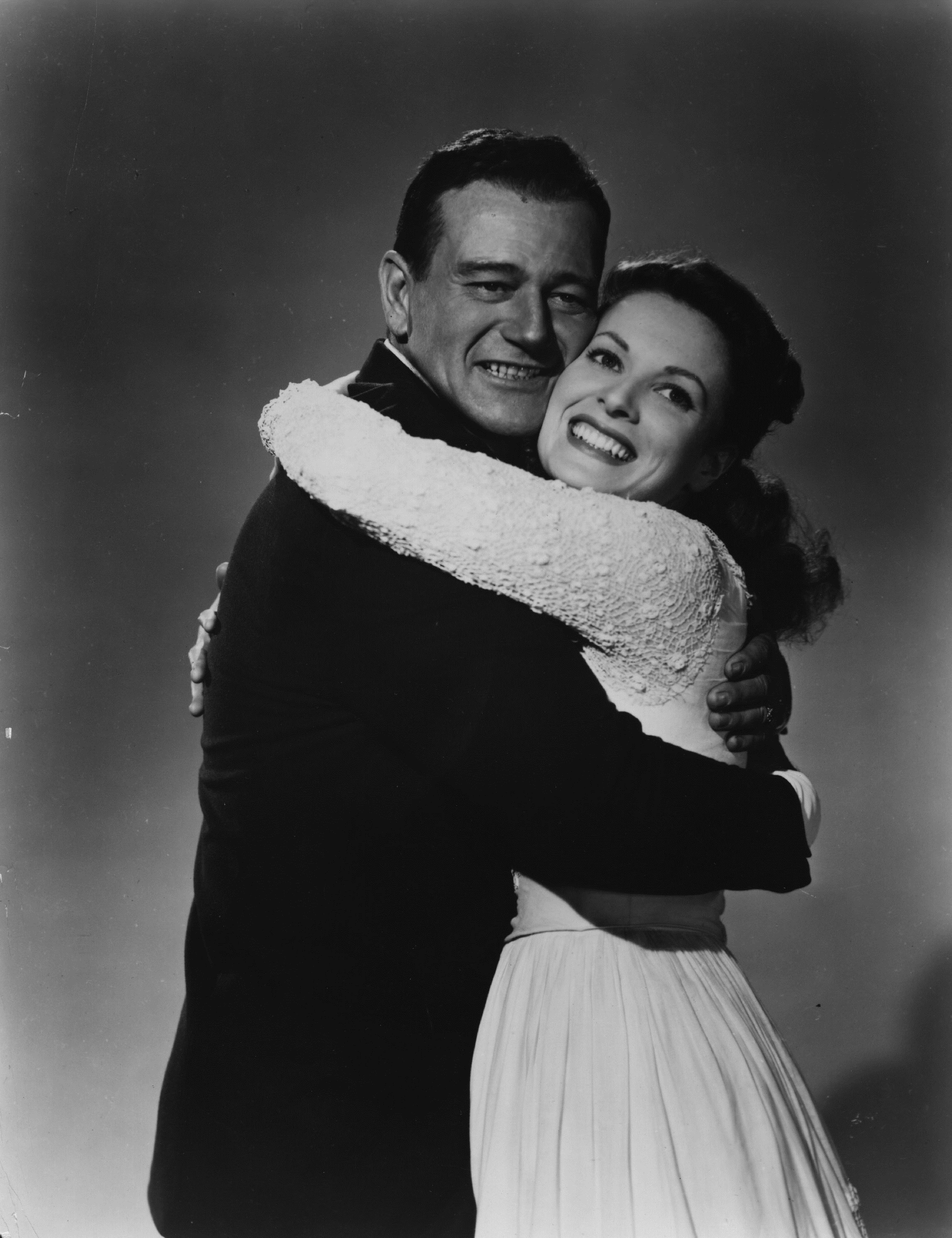 Con l'attrice irlandese Maureen O'Hara nel 1952, con cui interpretò Un uomo tranquillo di John Ford
