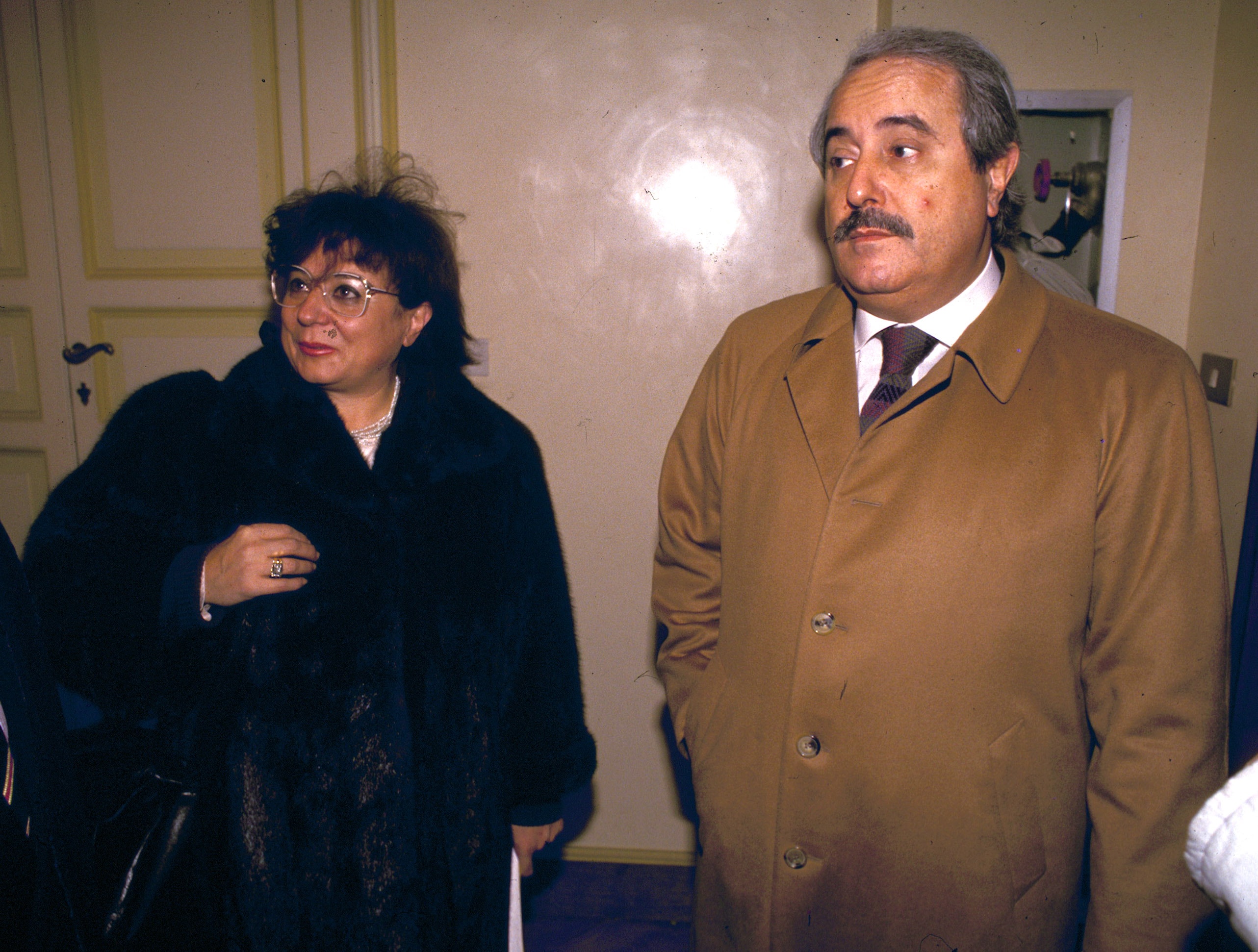 Nel 1989 insieme alla collega magistrato Livia Pomodoro, che viene convinta dallo stesso Falcone, con il quale collabora a Roma, ad accettare la nomina di capo di gabinetto del ministro di Grazia e Giustizia