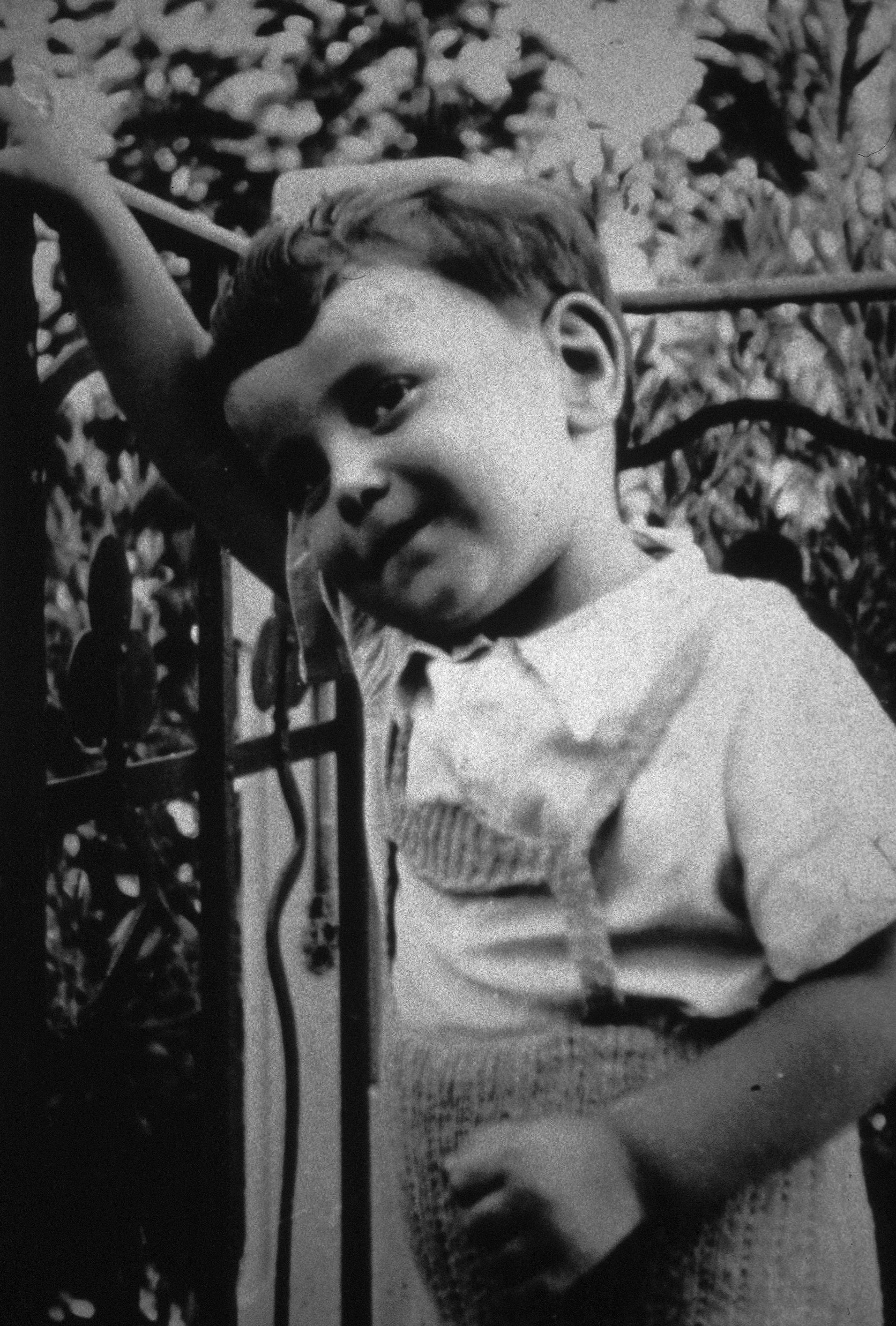 Giovanni Falcone a due anni, nel 1941