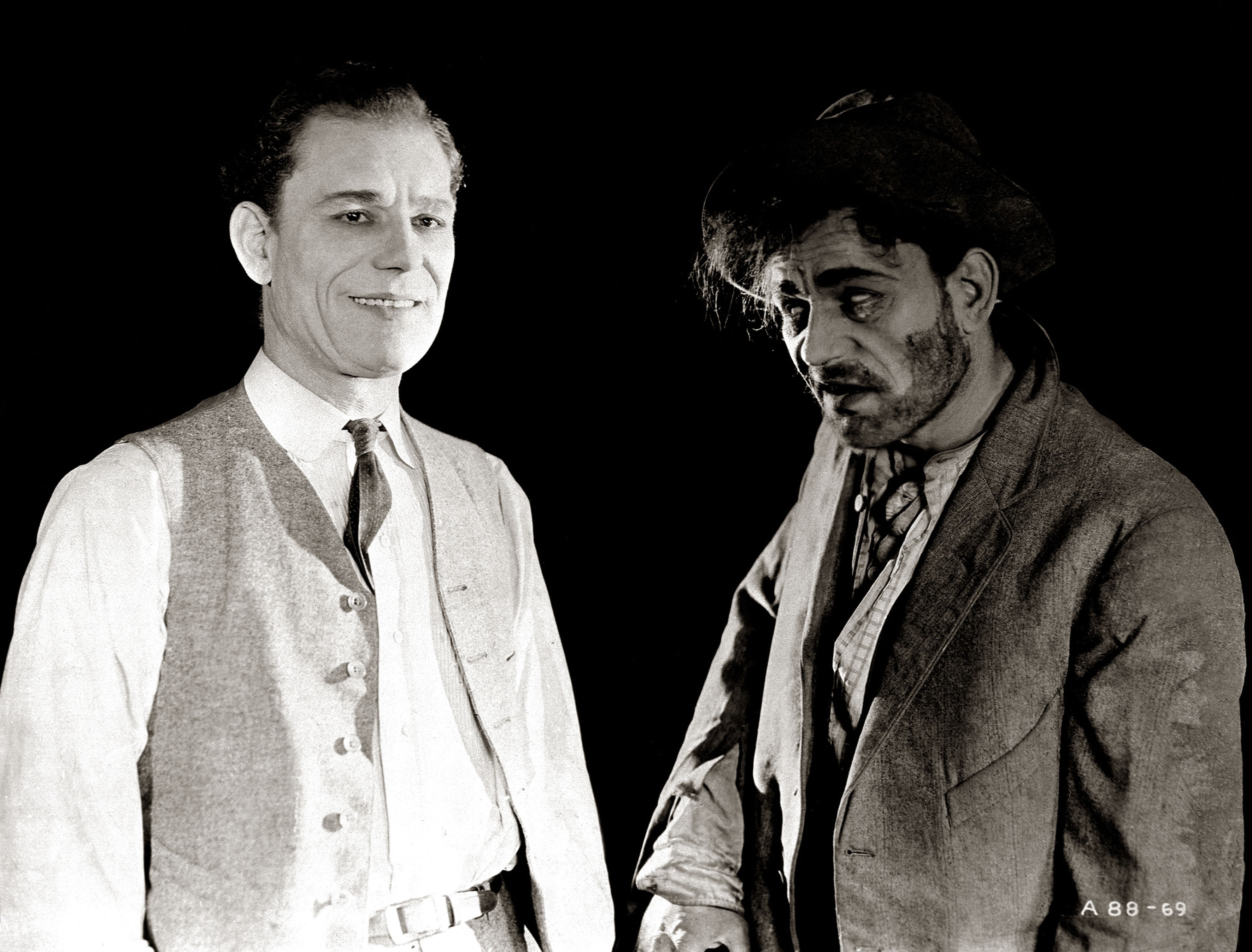 Lon Chaney, attore regista e sceneggiatore statunitense