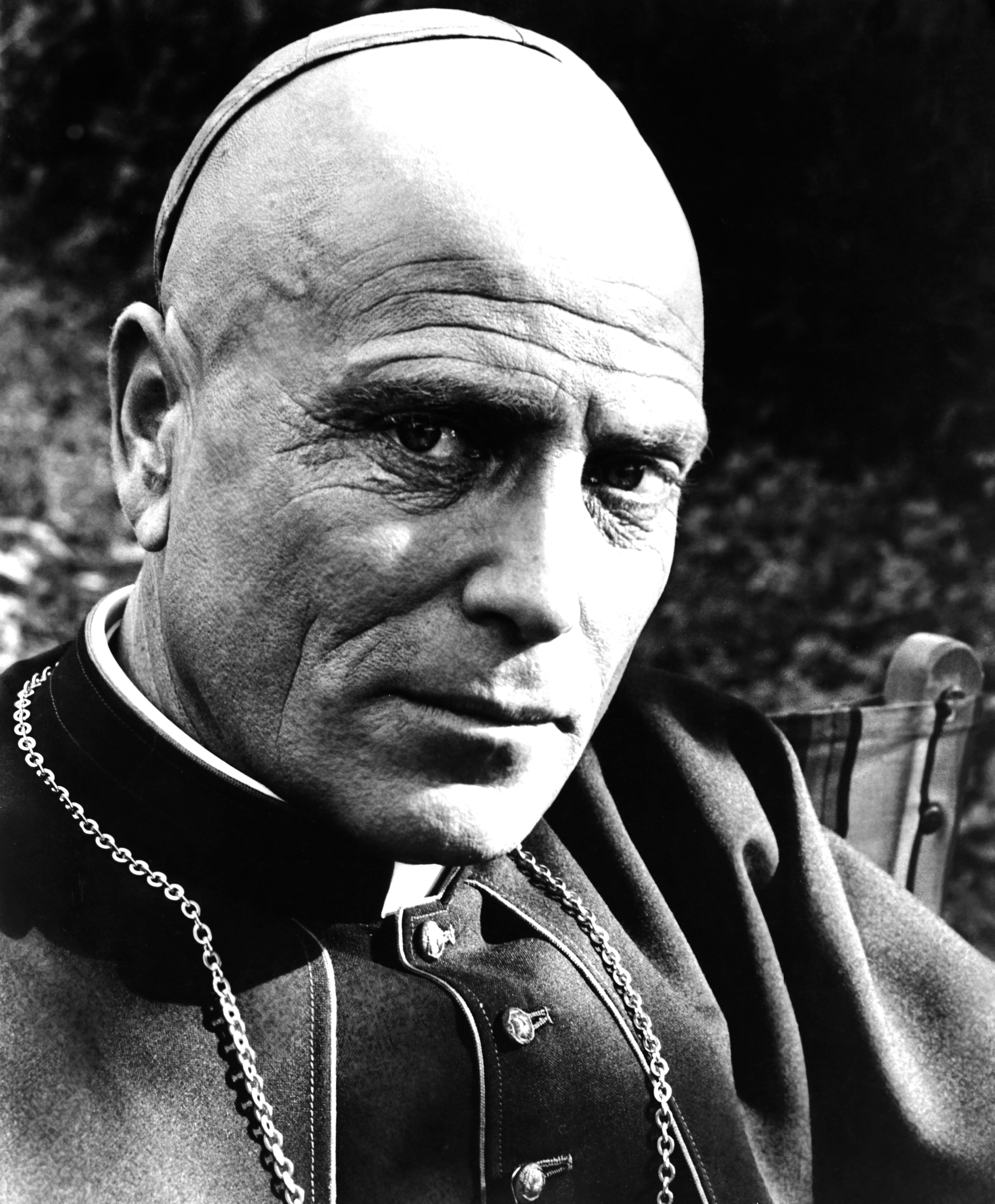 L'attore italiano Raf Vallone nel film Il cardinale, 1963