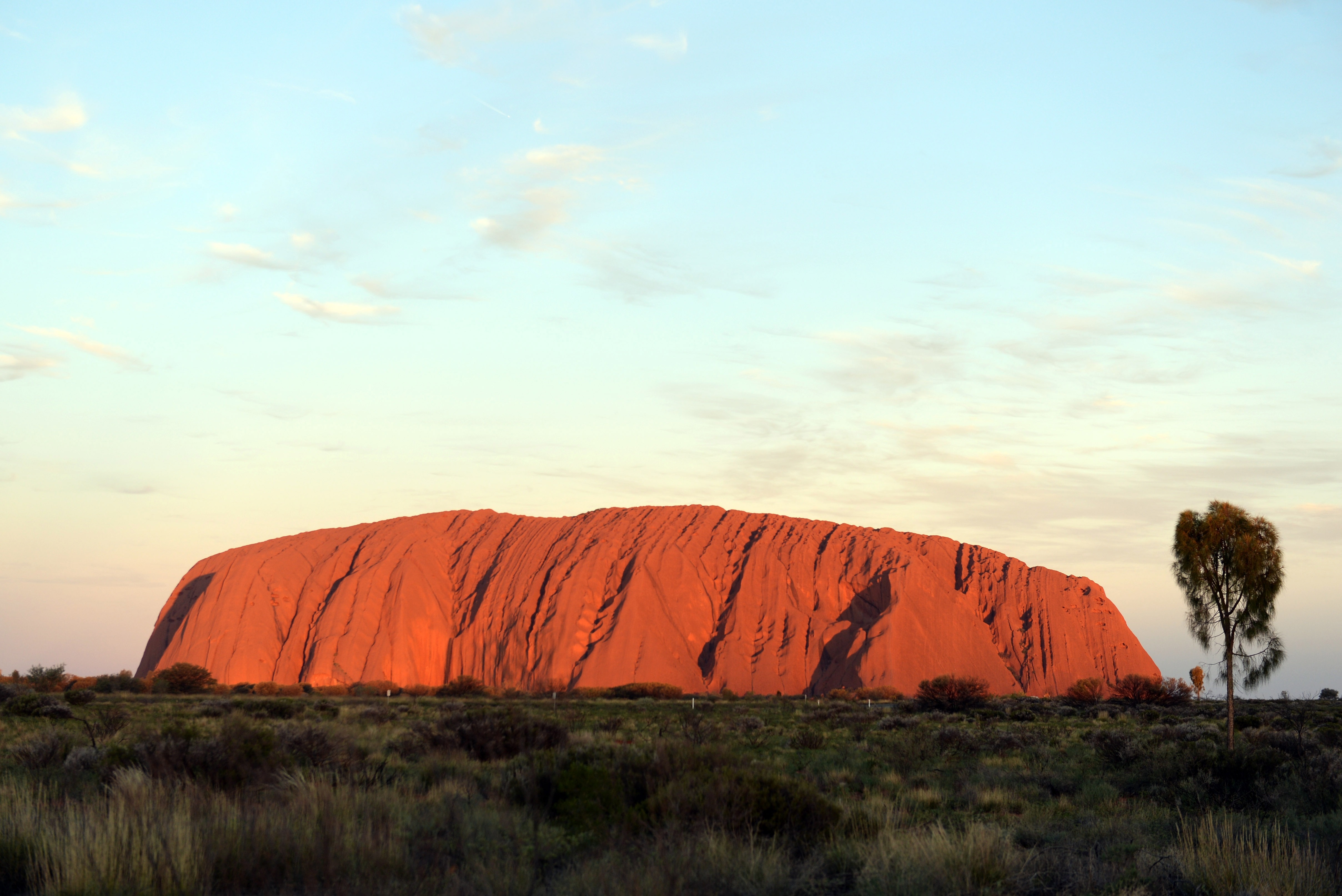 Uluru, Hanging Rock