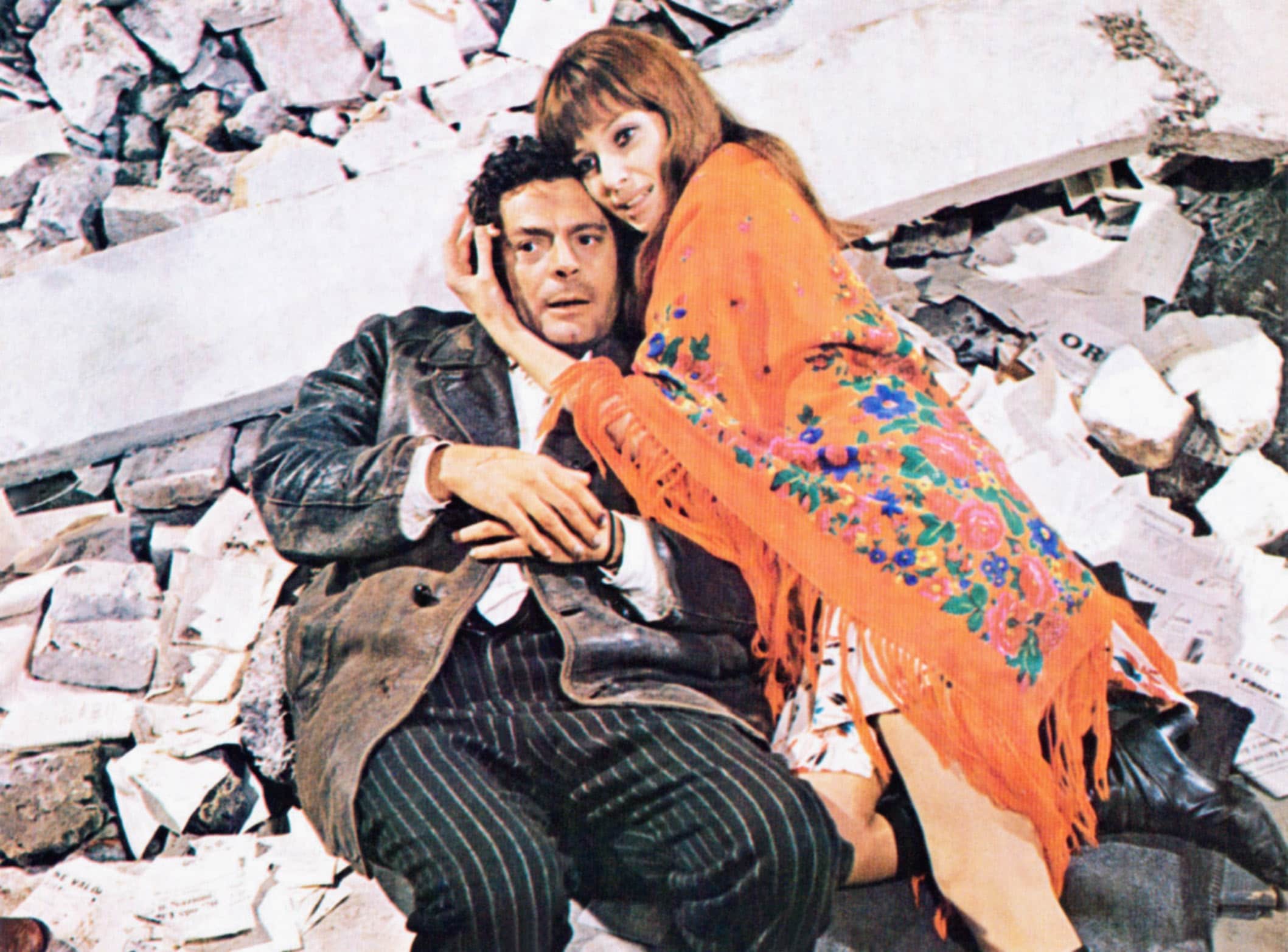 Con Marcello Mastroianni in Dramma della gelosia, 1970