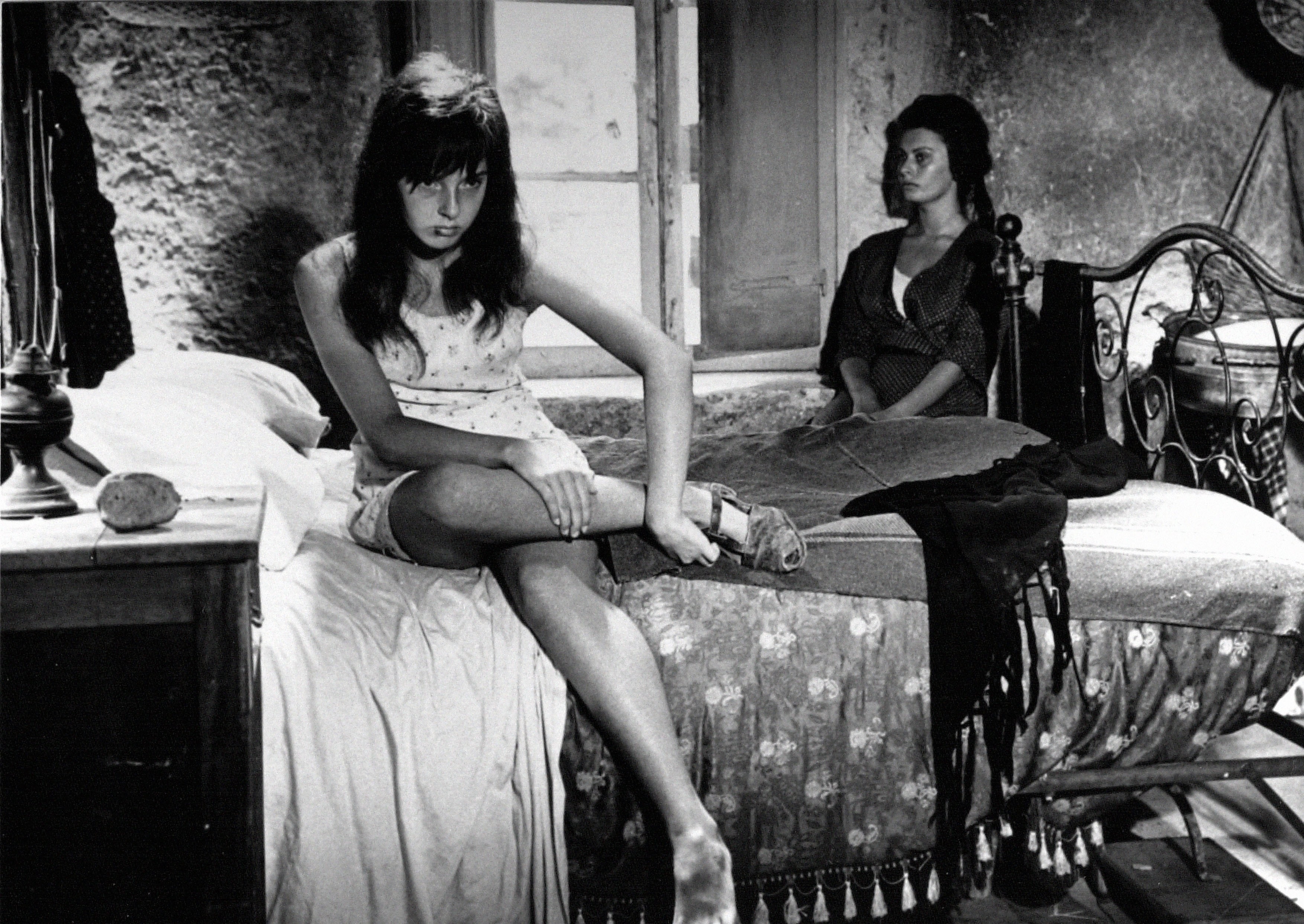 Eleonora Brown e Sofia Loren nel film