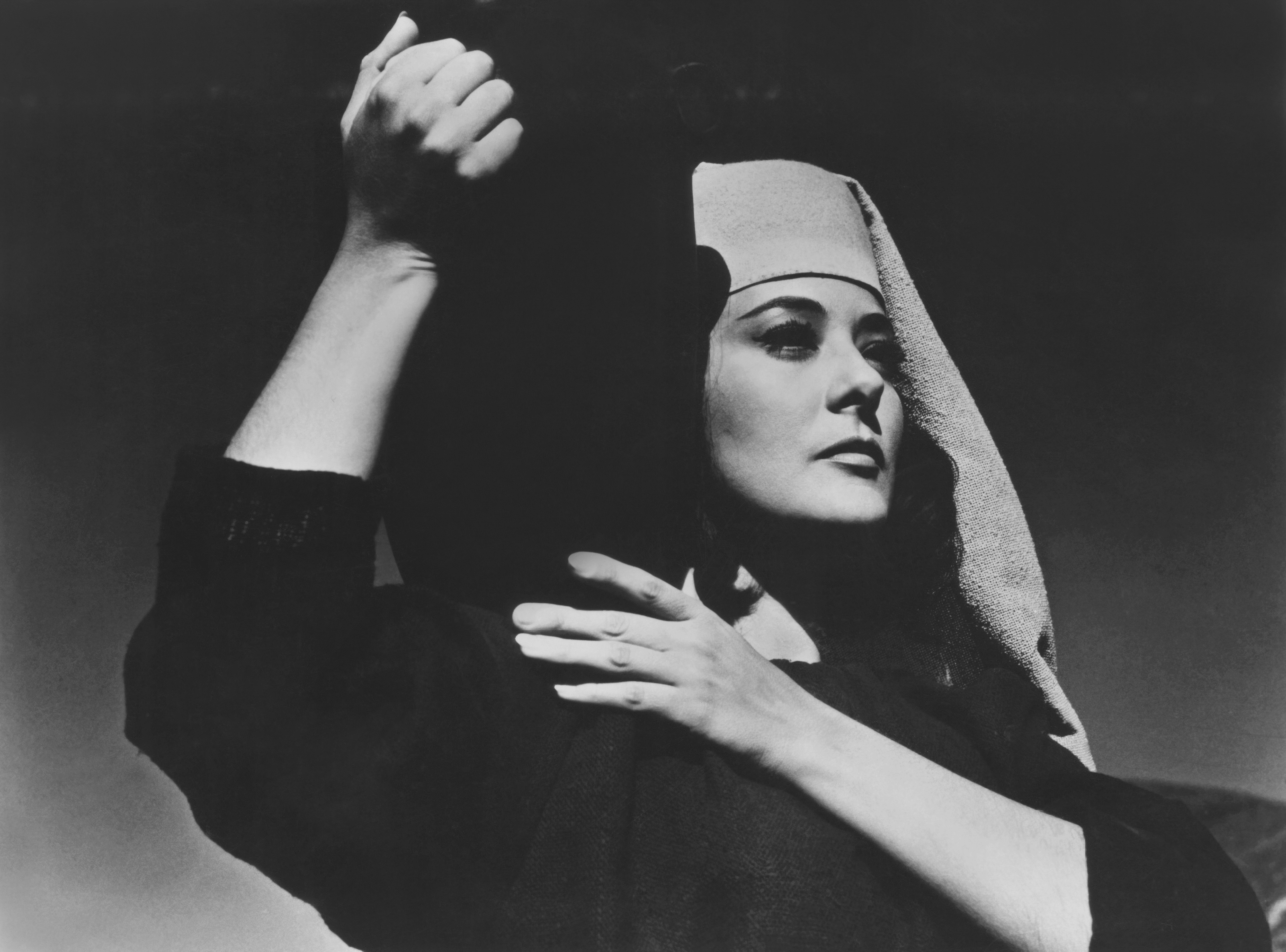 Silvia Pinal in La Via Lattea, 1969