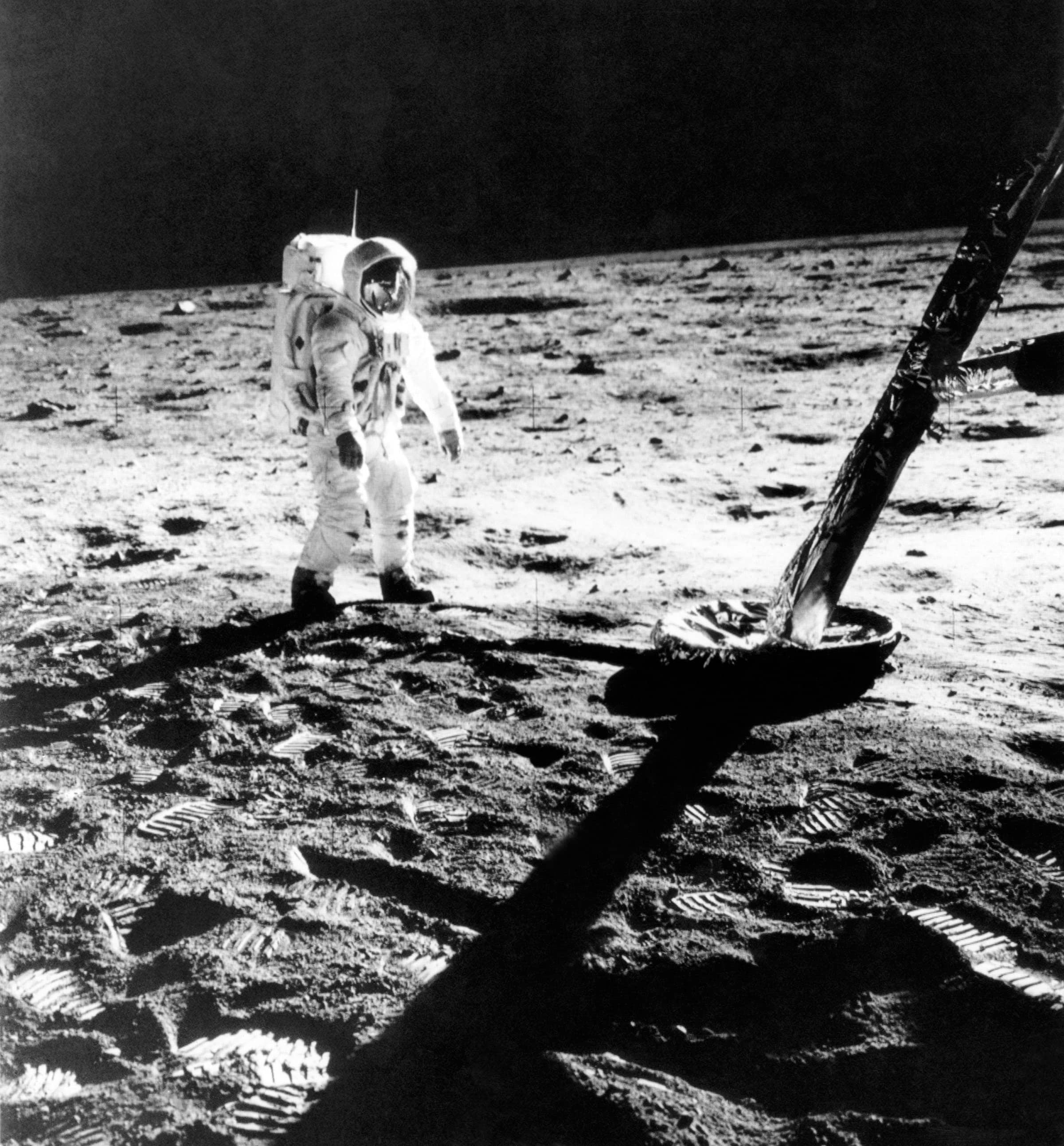 Nuovamente l’astronauta Buzz Aldrin durante la passeggiata lunare