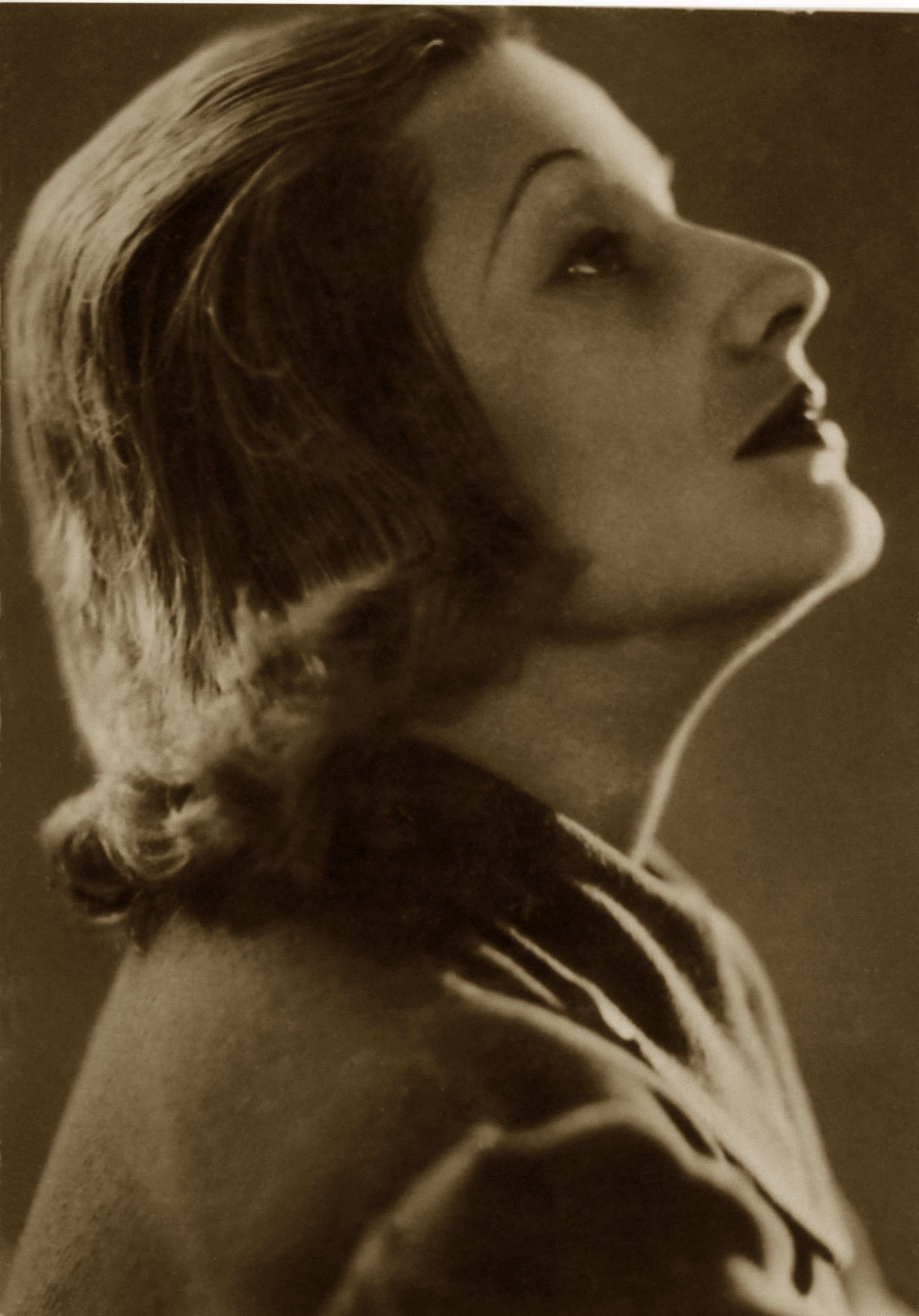 La mamma di Sofia, Romilda Villani. Anche lei era destinata al cinema per la somiglianza con Greta Garbo
