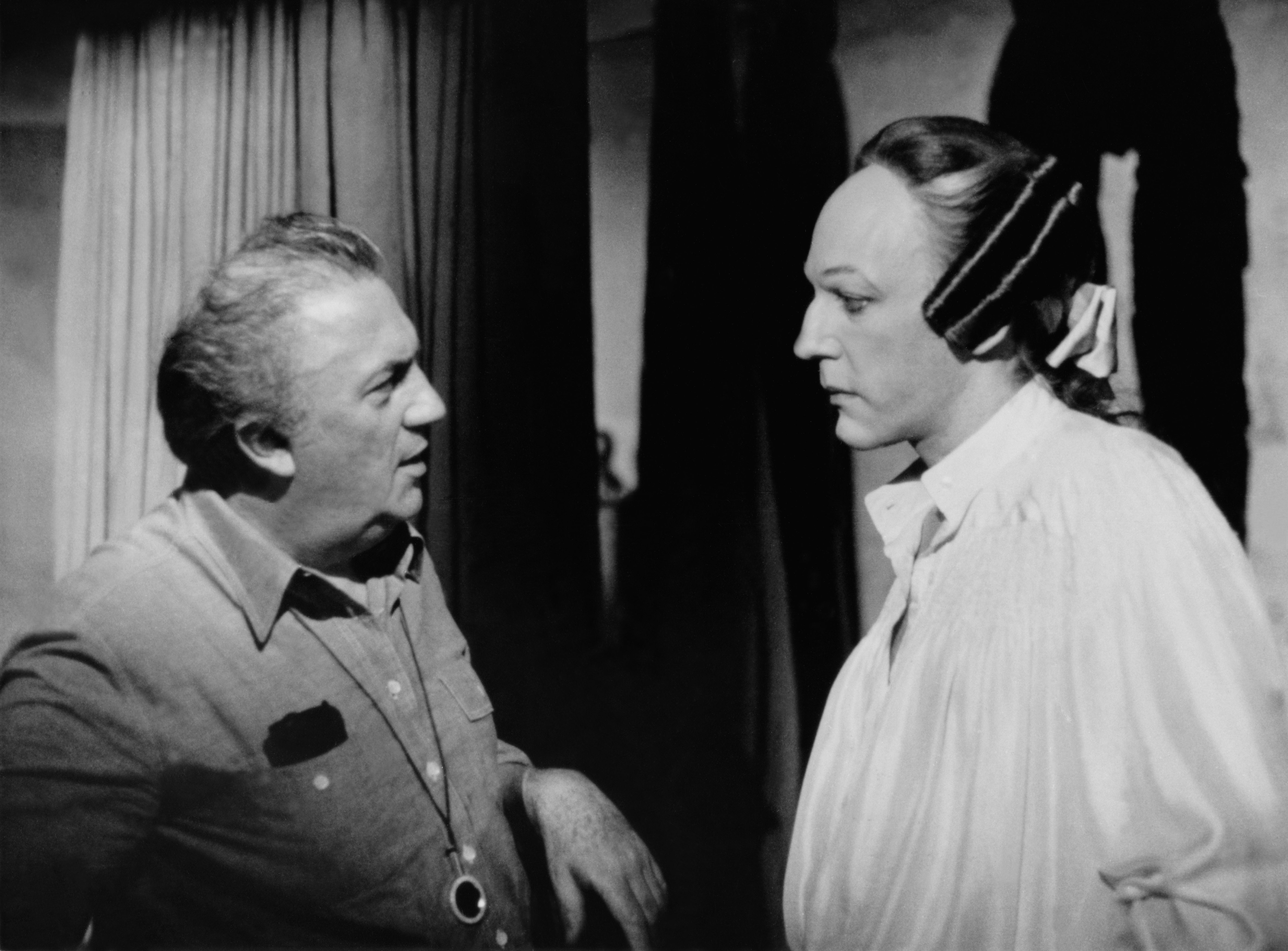 Con Donald Sutherland sul set del film Casanova. 1976