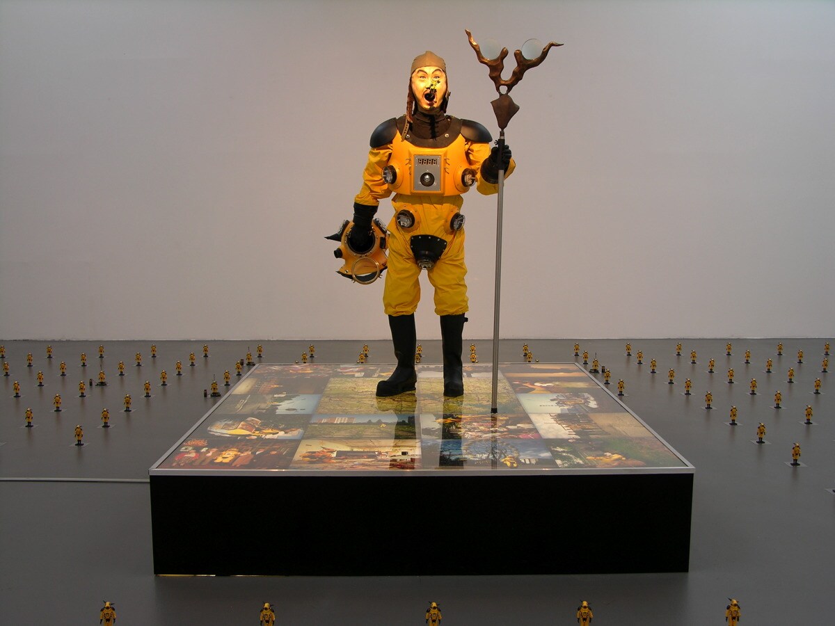 Kenji Yanobe, "Atom Suit Project. Antenna of the Earth", 2000—2001. Materiali vari. Installazione ambiente. Opera realizzata grazie al contributo dell’Associazione Amici del Museo Pecci. Donazione dell’artista.