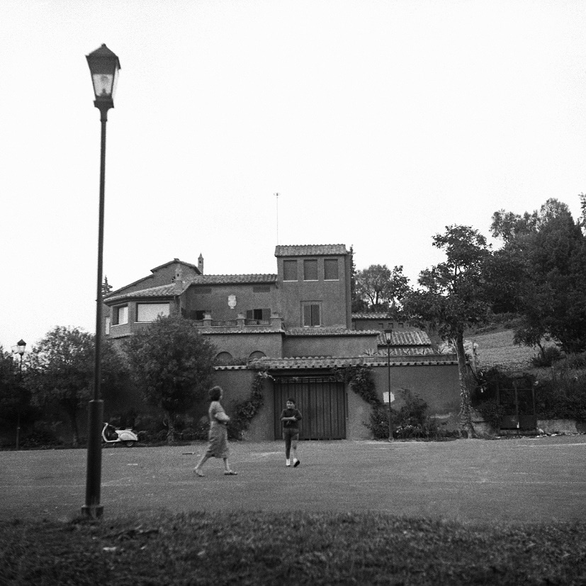 La villa di Alberto Sordi vista dall’esterno nel 1959. Archivio storico Luce 