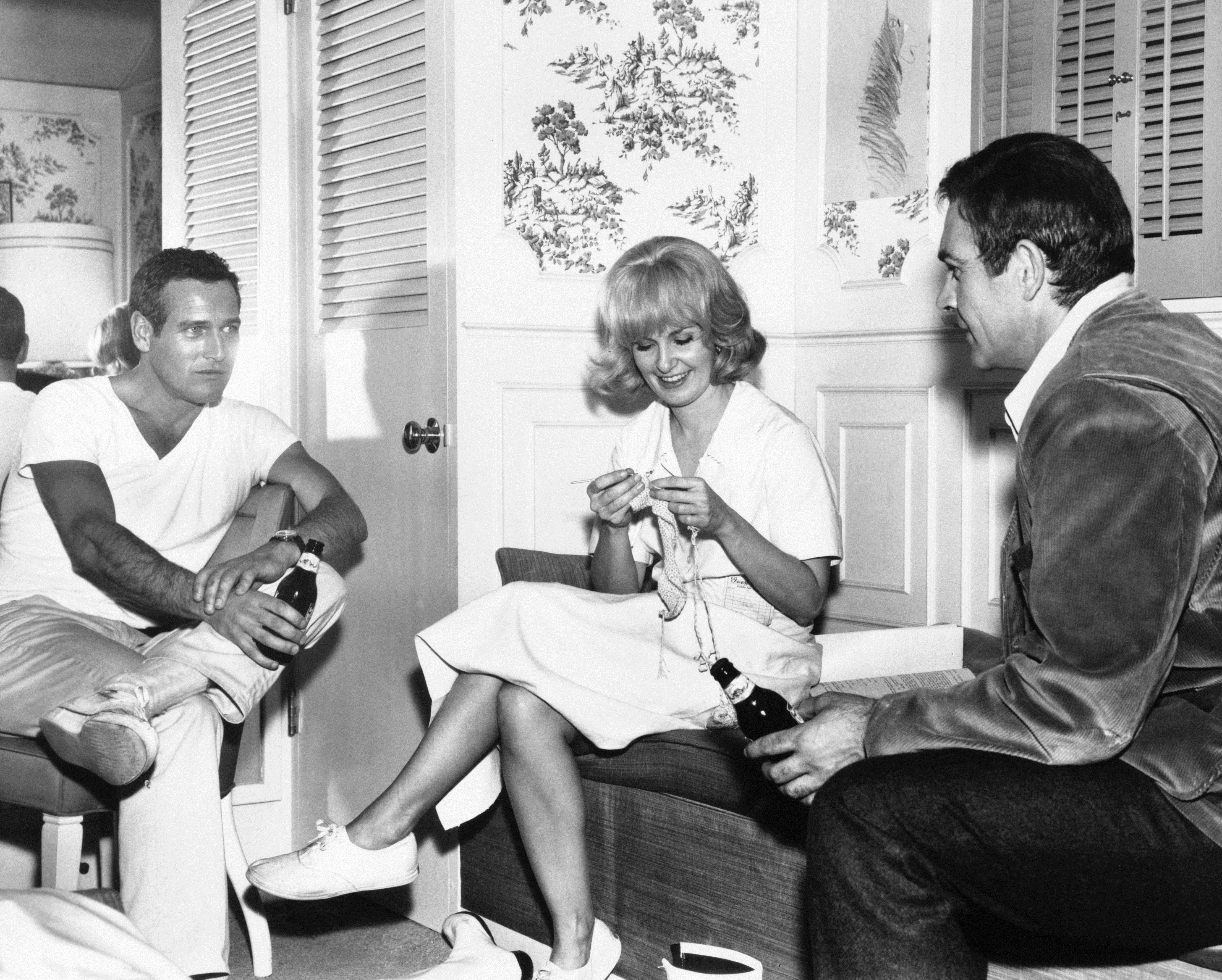 1966. Con Paul Newman e (a destra) Sean Connery