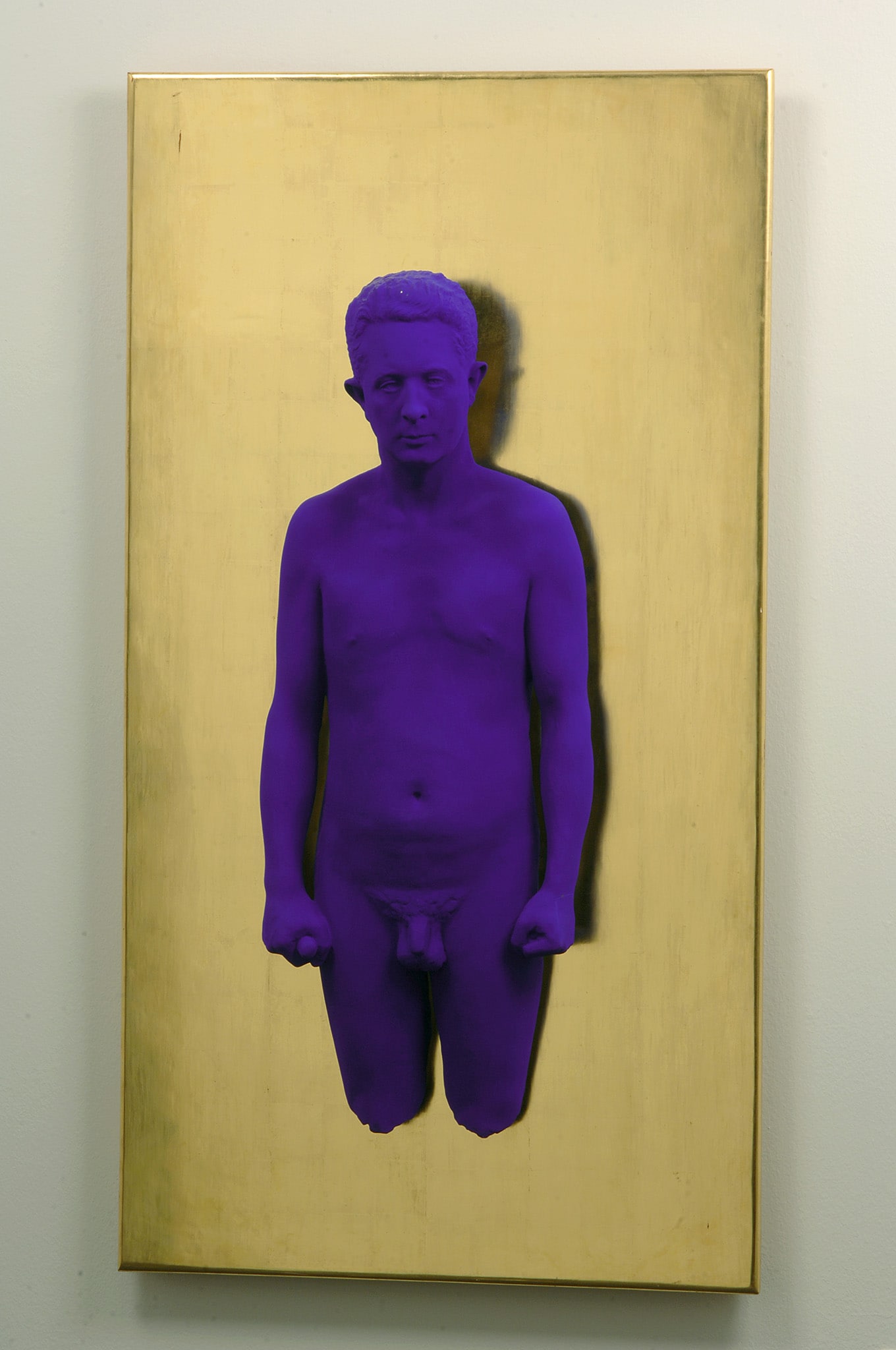 Yves Klein - Portrait Relief of Claude Pascal, 1962 - monocromo blu e pigmento su resina sintetica su bronzo, foglia d'aro su tavola - Fondazione per l'Arte Moderna e Contemporanea CRT 