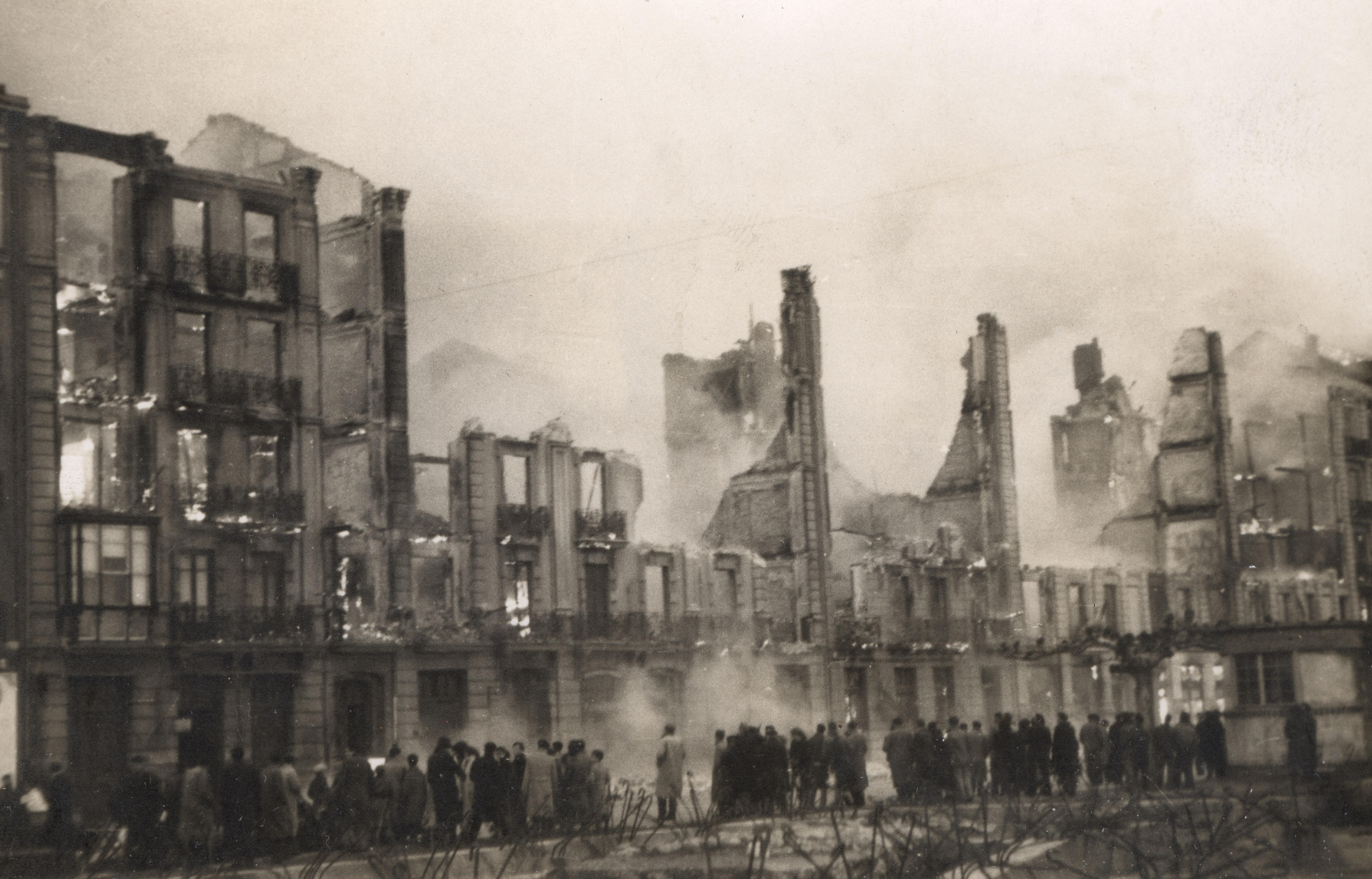 Guernica, rovine della città dopo i bombardamenti nell'aprile 1937