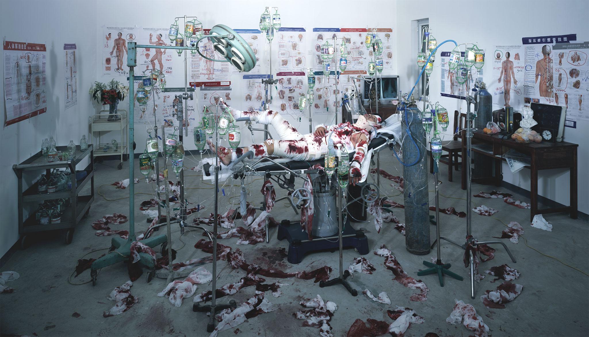 Wang Qingsong, ICU (Intensive Care Unit), 2013. C-print, 180 x 300 cm 
