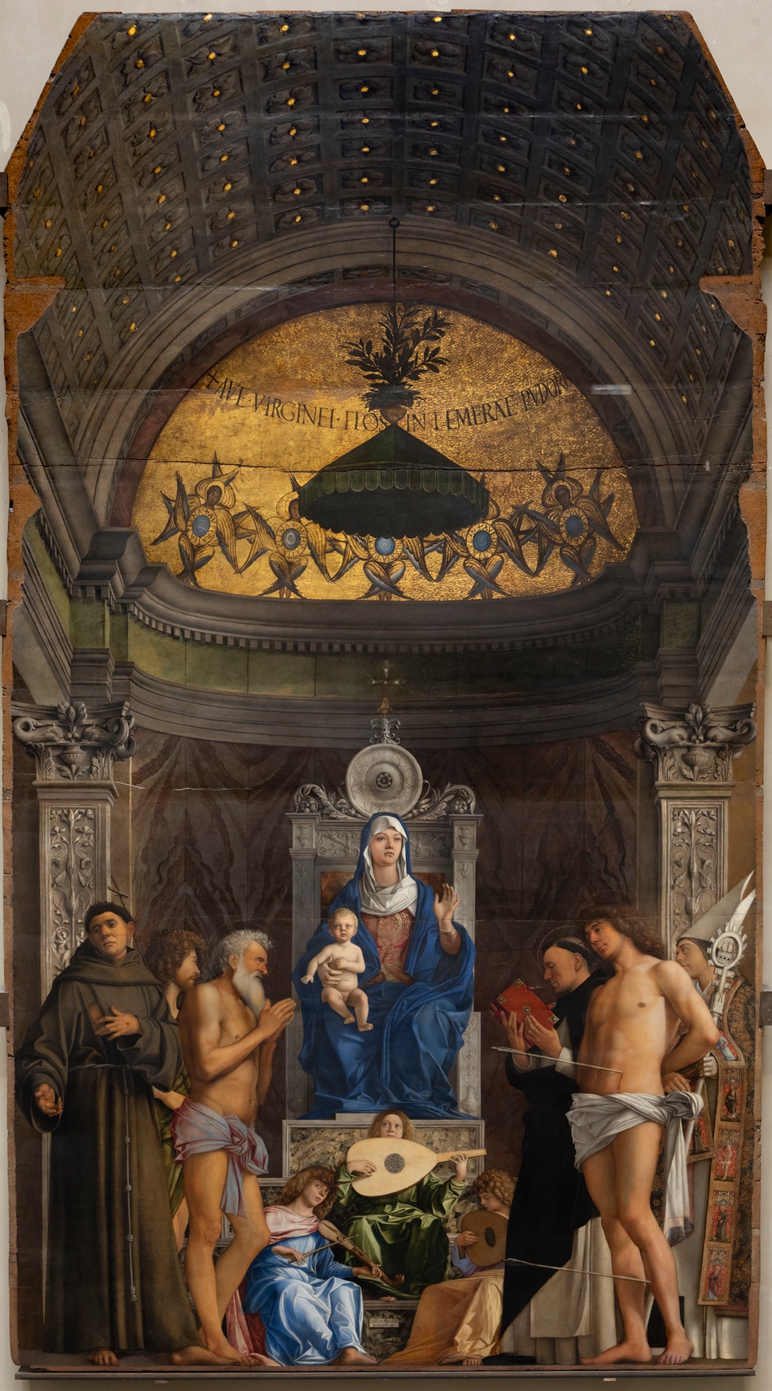 Giovanni Bellini, Pala di san Giobbe: Madonna col Bambino e Santi: Francesco, Giovanni Battista, Giobbe, Domenico, Sebastiano, Ludovico e angeli musicanti, 1486-88 ca., Tavola, cm 471 x 292 - Provenienza: chiesa di San Giobbe, Venezia 1815 - Sala II