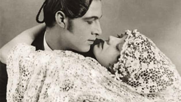 Valentino e Nita Naldi in “Sangue e arena”, 1922