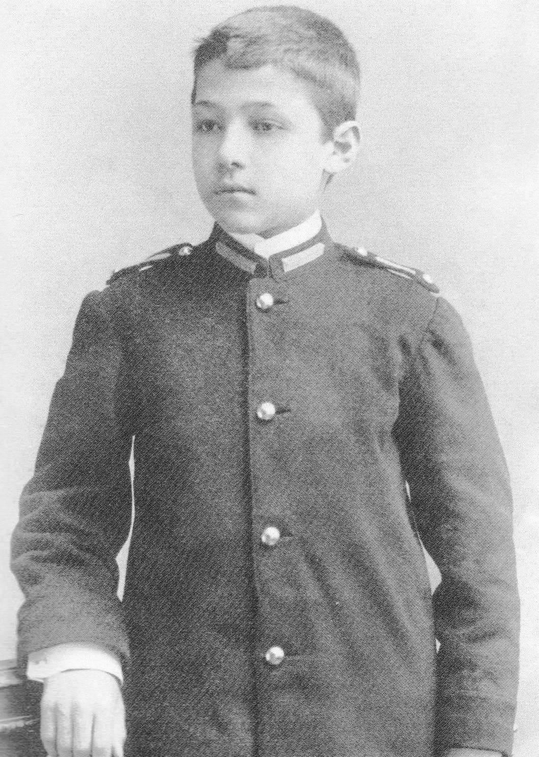 Cadetto al Collegio degli orfani sanitari a Perugia, 1907