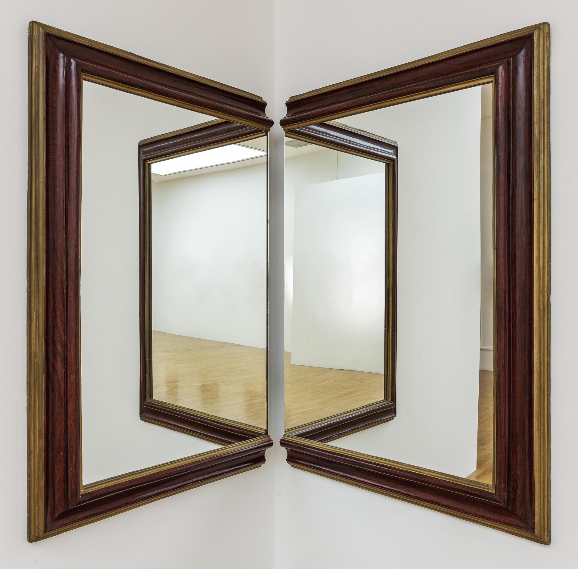 Michelangelo Pistoletto - Divisione dello specchio - 1975 - Cornice antica e specchio - Acquisto della Fondazione Guido ed Ettore De Fornaris da Giorgio Persano, Torino, 1990