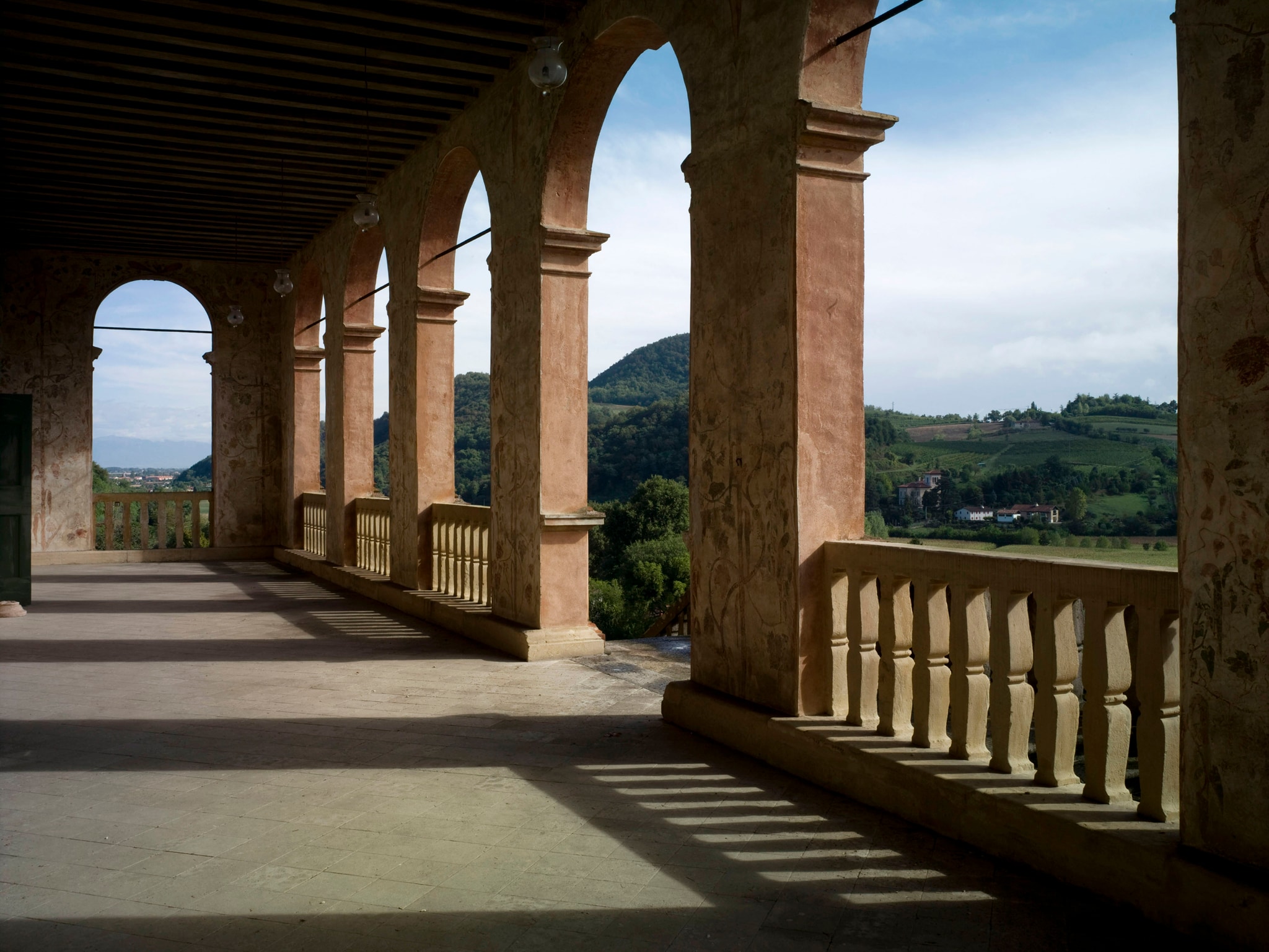 Villa dei Vescovi, Luvigliano di Torreglia, Padova. Interno della loggia