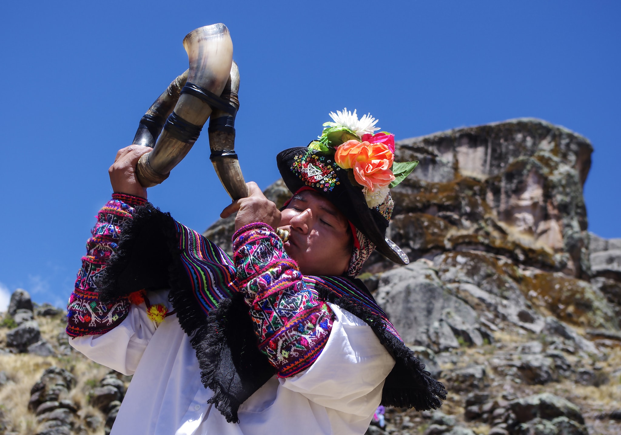 PERU' - Festività nel sito archeologico “Incahuasi de Huaytará”, nel tratto Vilcashuaman – Sangalla, Perù. Courtesy: Jose Luis Matos. Proyecto Qhapaq Ñan – Sede Nacional. Ministerio de Cultura de Perú. 