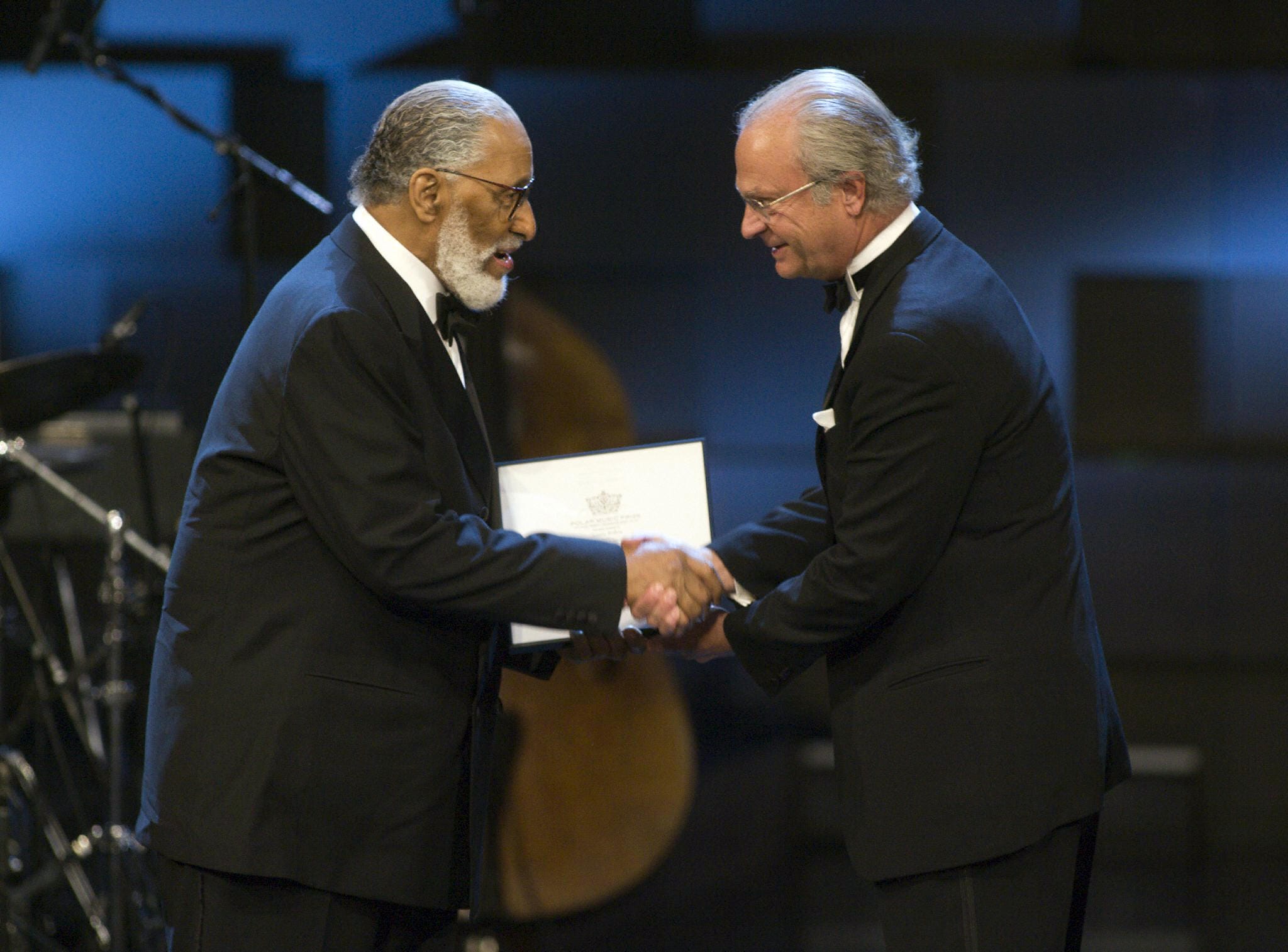 2007: Sonny Rollins riceve il Polar Music Prize dal re svedese Carl XVI Gustaf alla Concert Hall di Stoccolma.
