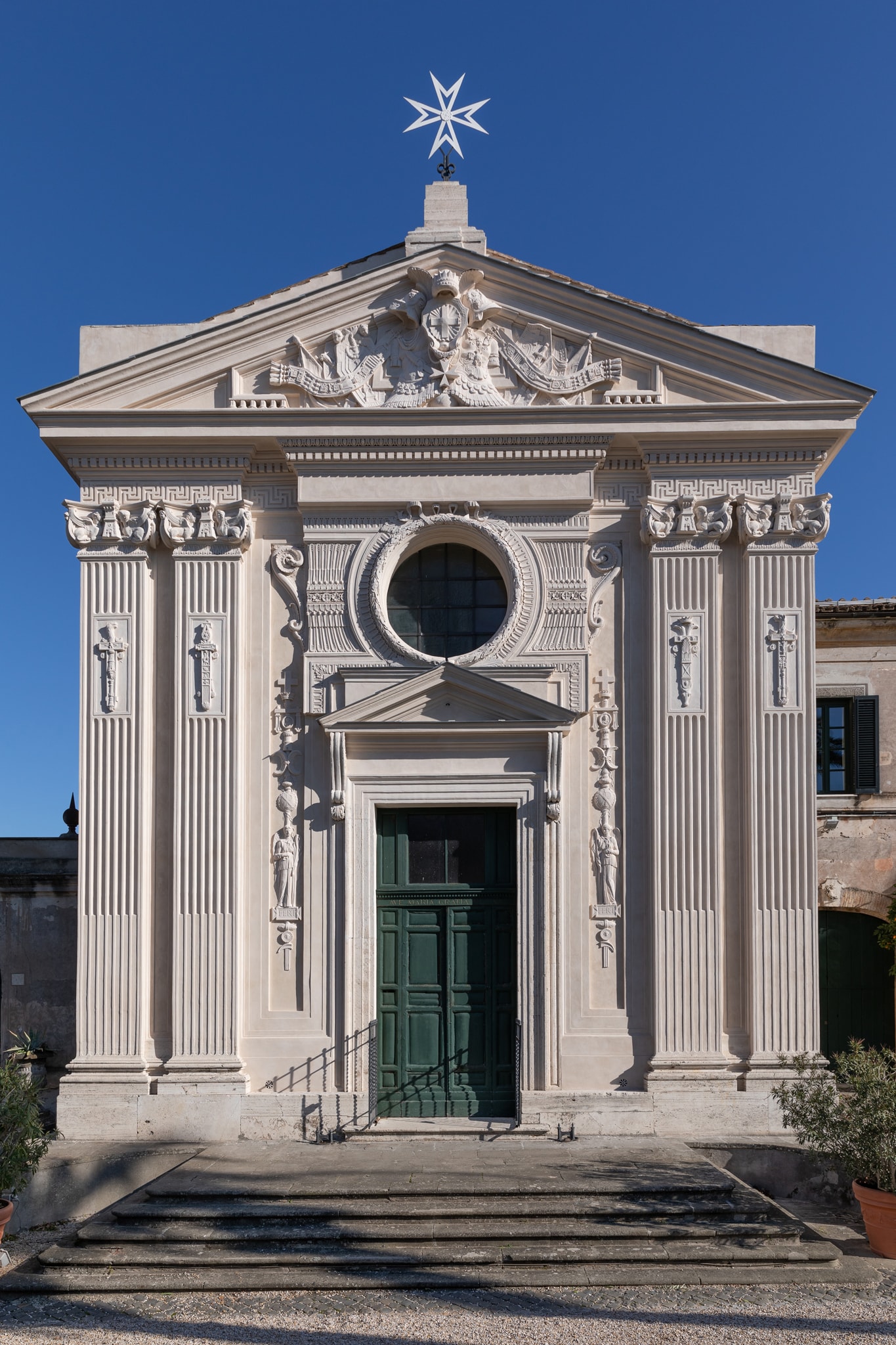 Chiesa di Santa Maria in Aventino, facciata