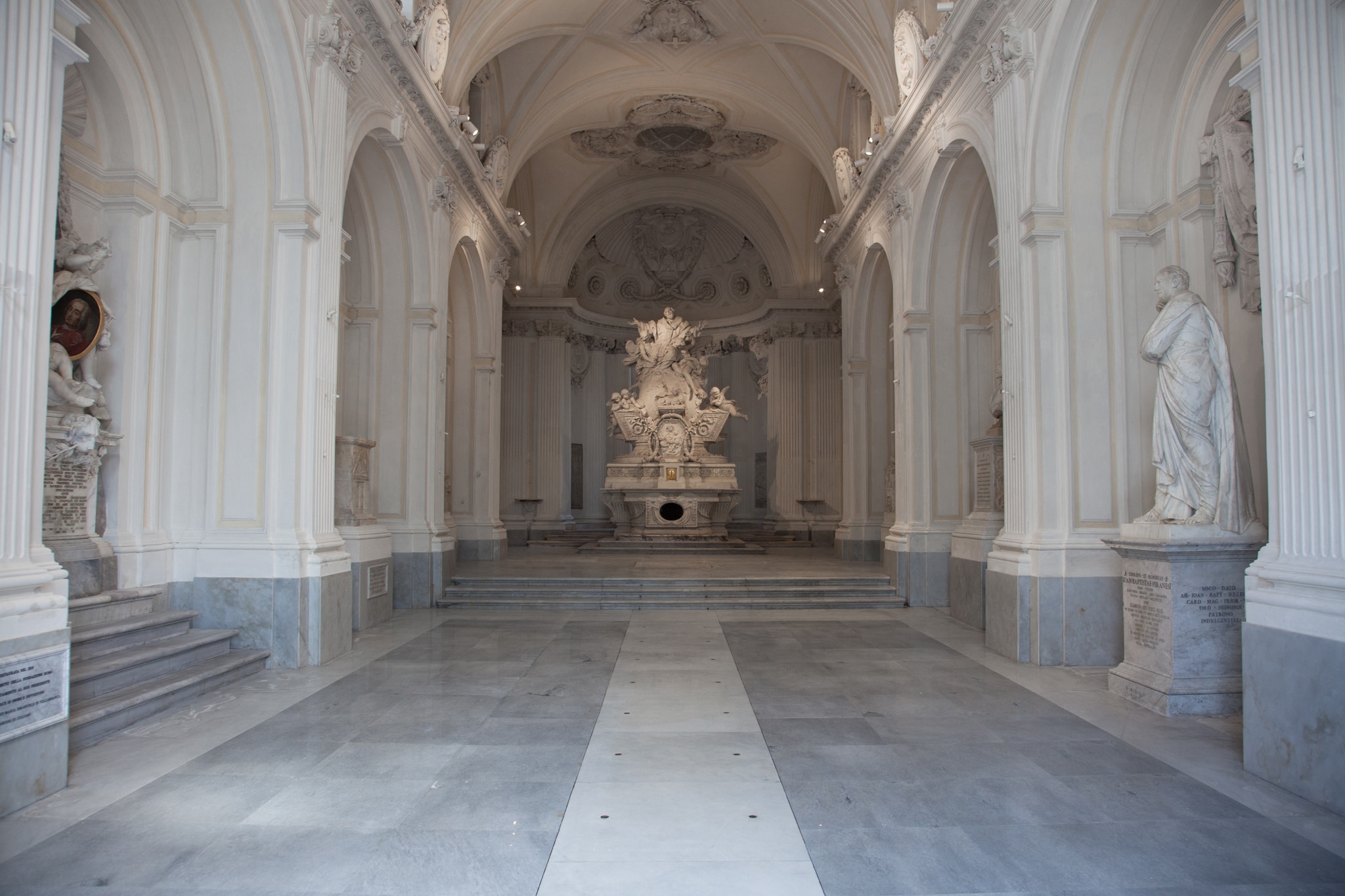 Chiesa di Santa Maria in Aventino, interno dopo il restauro