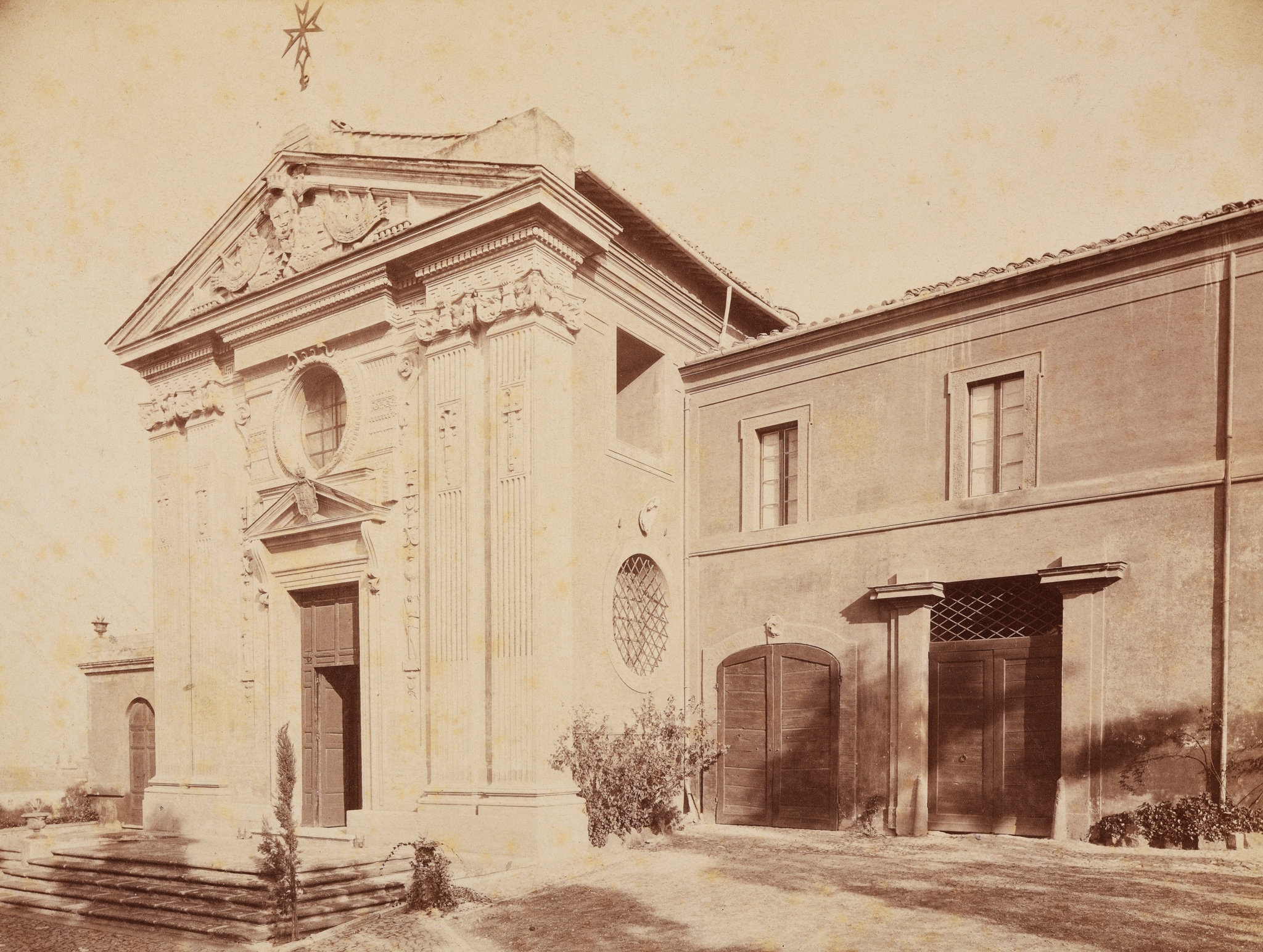 Vista laterale Chiesa Santa Maria in Aventino, 1879 ca. 