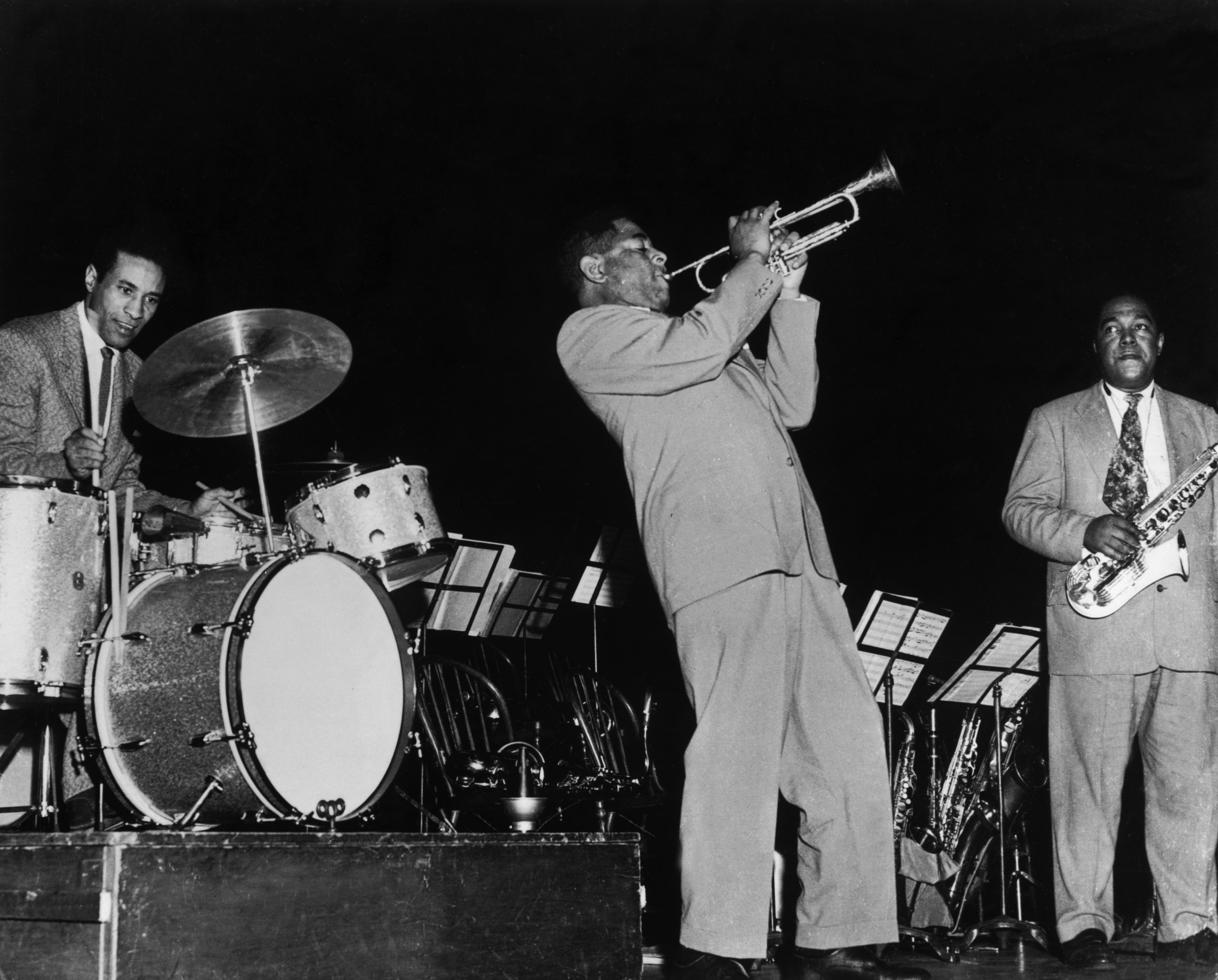 1953:. Max Roach (batteria), Dizzy Gillespie (tromba) e Charlie Parker. Toronto, Massey Hall.